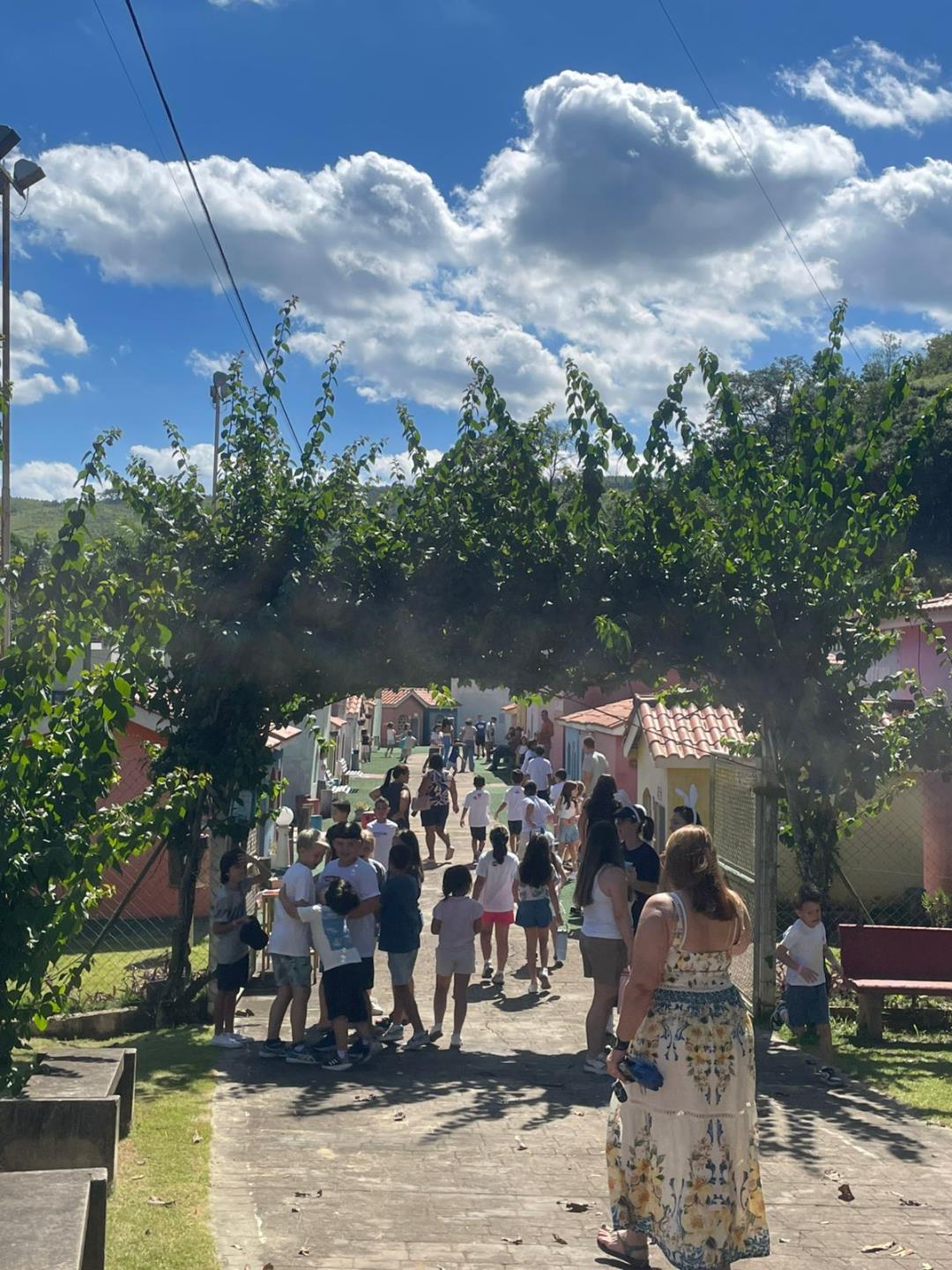 Estudantes de escola de idiomas visitam a Cidade das Artes (1)