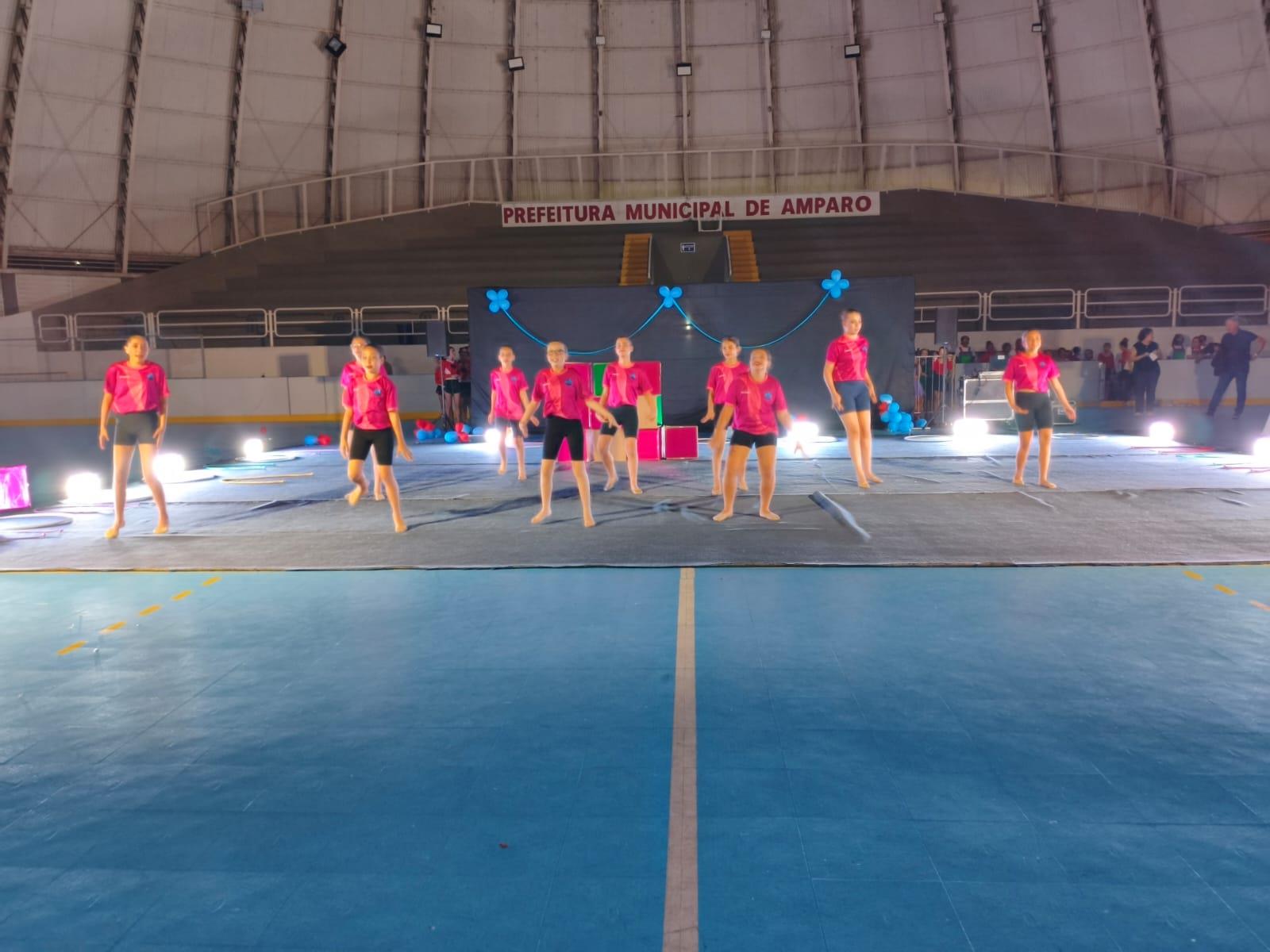 Equipe de Gin&aacute;stica R&iacute;tmica de Monte Alegre do Sul participa de festival em Amparo (2)