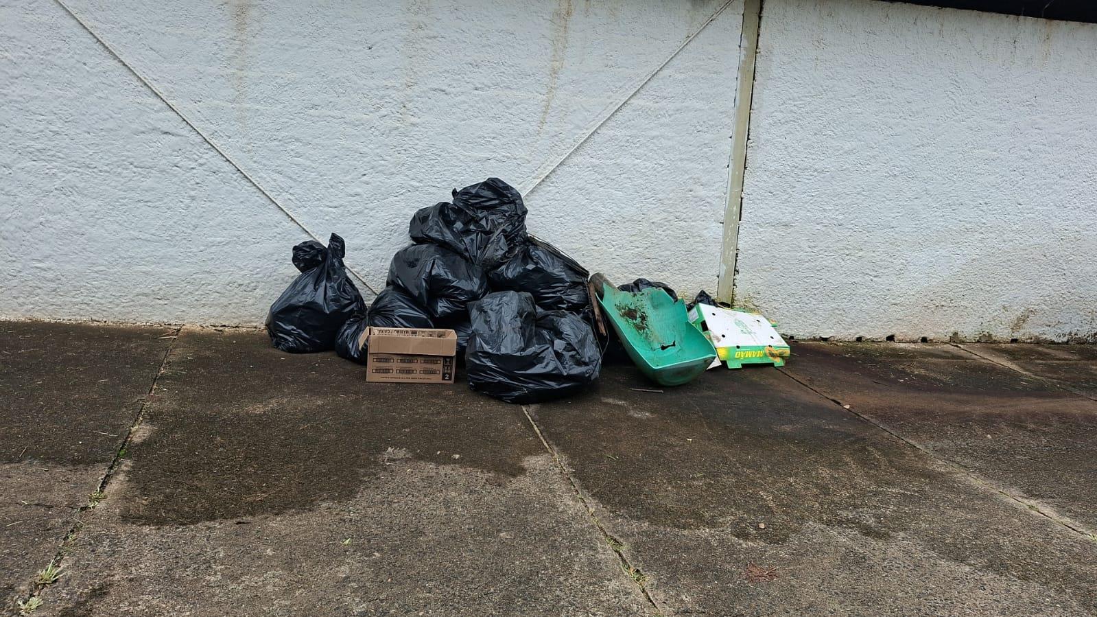 Prefeitura Municipal realizou a&ccedil;&atilde;o de combate &agrave; dengue no s&aacute;bado (3101)