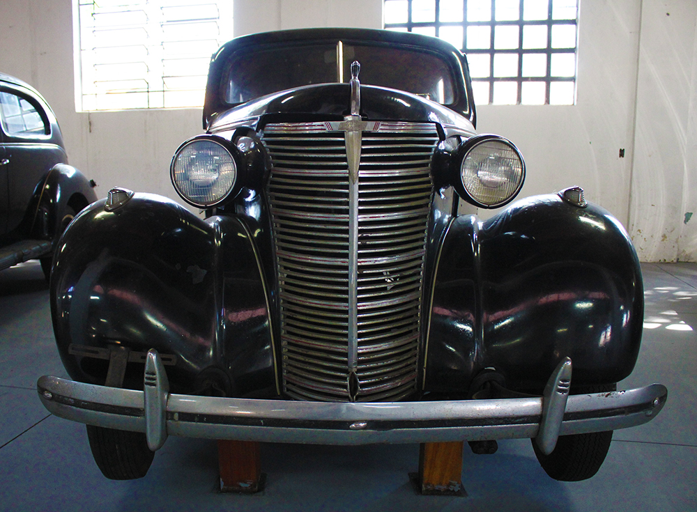 Chevrolet 1