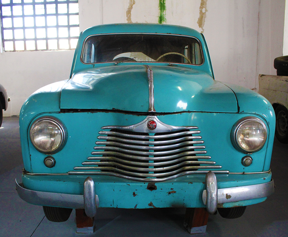 Singer 1