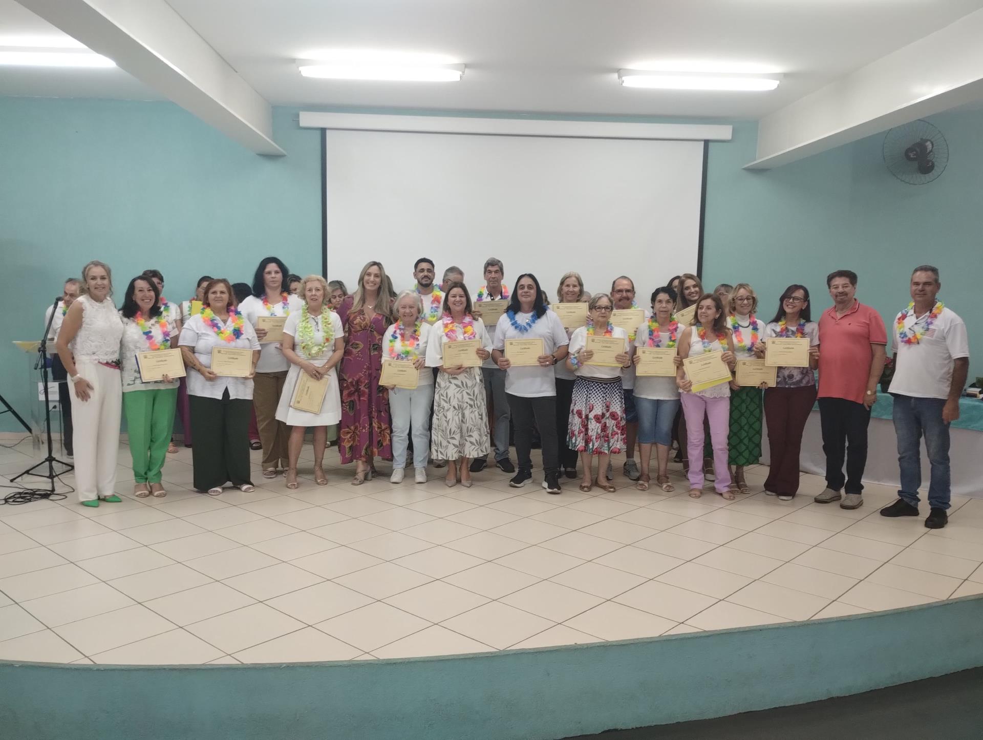 Polo UAB entrega certificados para alunos dos cursos de idiomas (1)