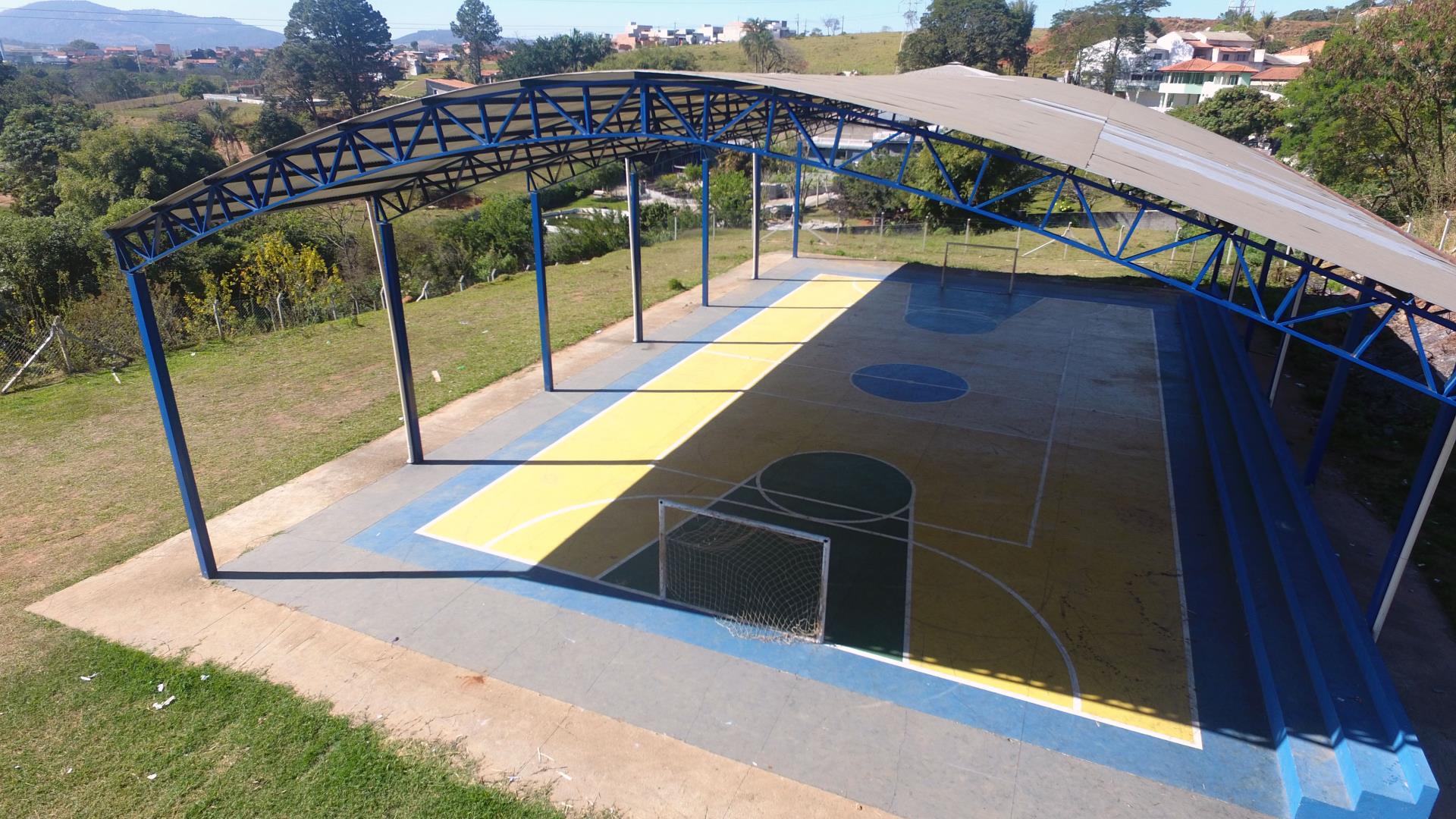 Jardim Iguatemi ganha campo de futebol e rampa de acesso para quadra poliesportiva (1)