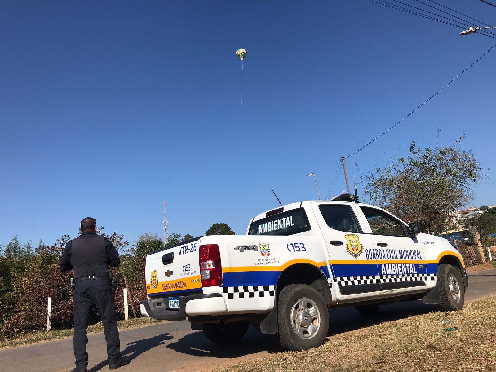 08.06.2023 GCM apreende balão em Bragança Paulista (3)