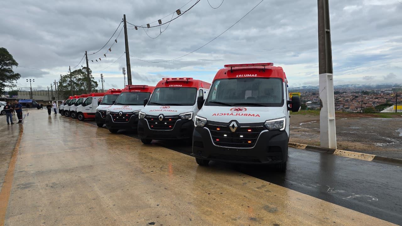 Prefeitura de Bragança Paulista entrega novas ambulâncias do SAMU e apresenta nov (1)