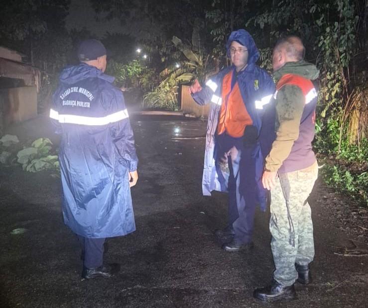 D0A90D13-2A52-4B8E-B8DA-A8FEEE4F617F