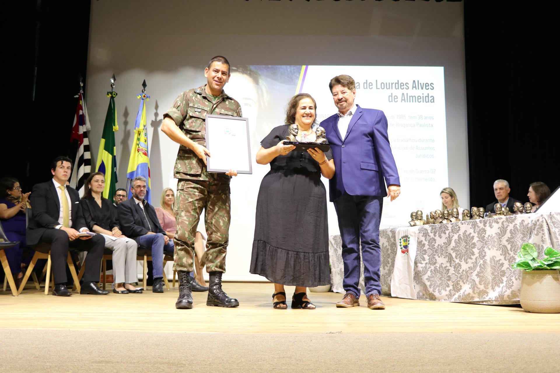 28.10.2022 Entrega das Comendas Ign&aacute;cia da Silva Pimentel e Ant&ocirc;nio Pires Pimentel (7)