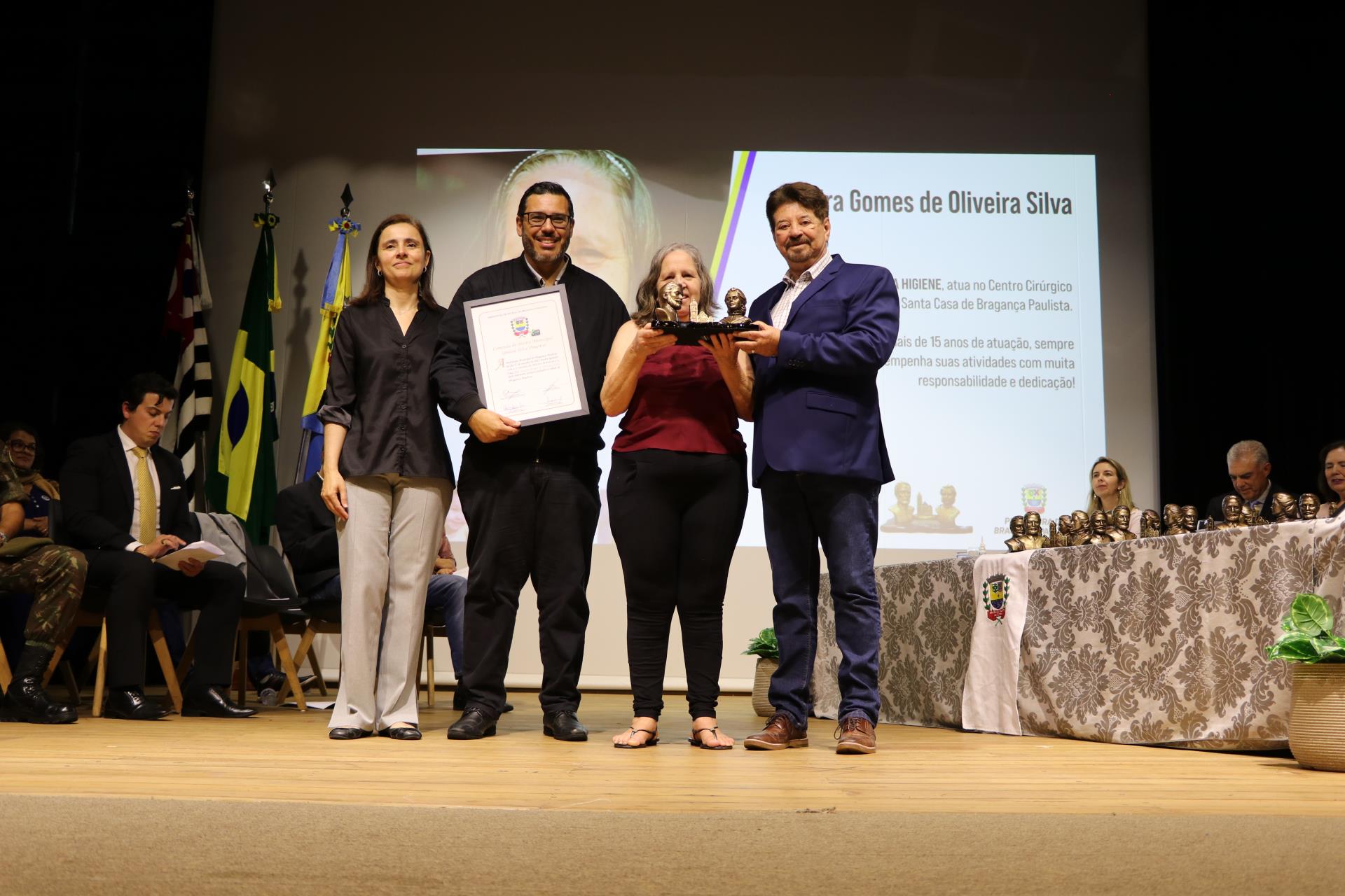 28.10.2022 Entrega das Comendas Ign&aacute;cia da Silva Pimentel e Ant&ocirc;nio Pires Pimentel (8)