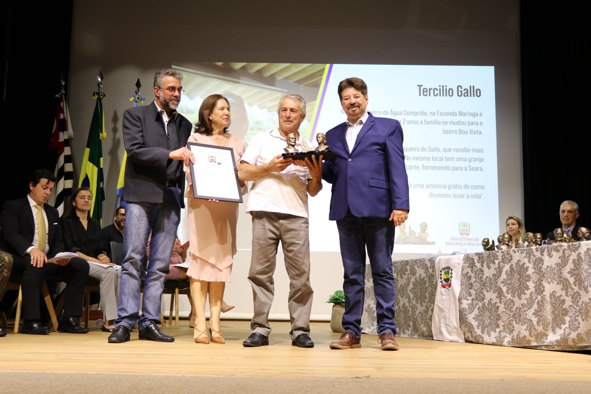 28.10.2022 Entrega das Comendas Ign&aacute;cia da Silva Pimentel e Ant&ocirc;nio Pires Pimentel (11)