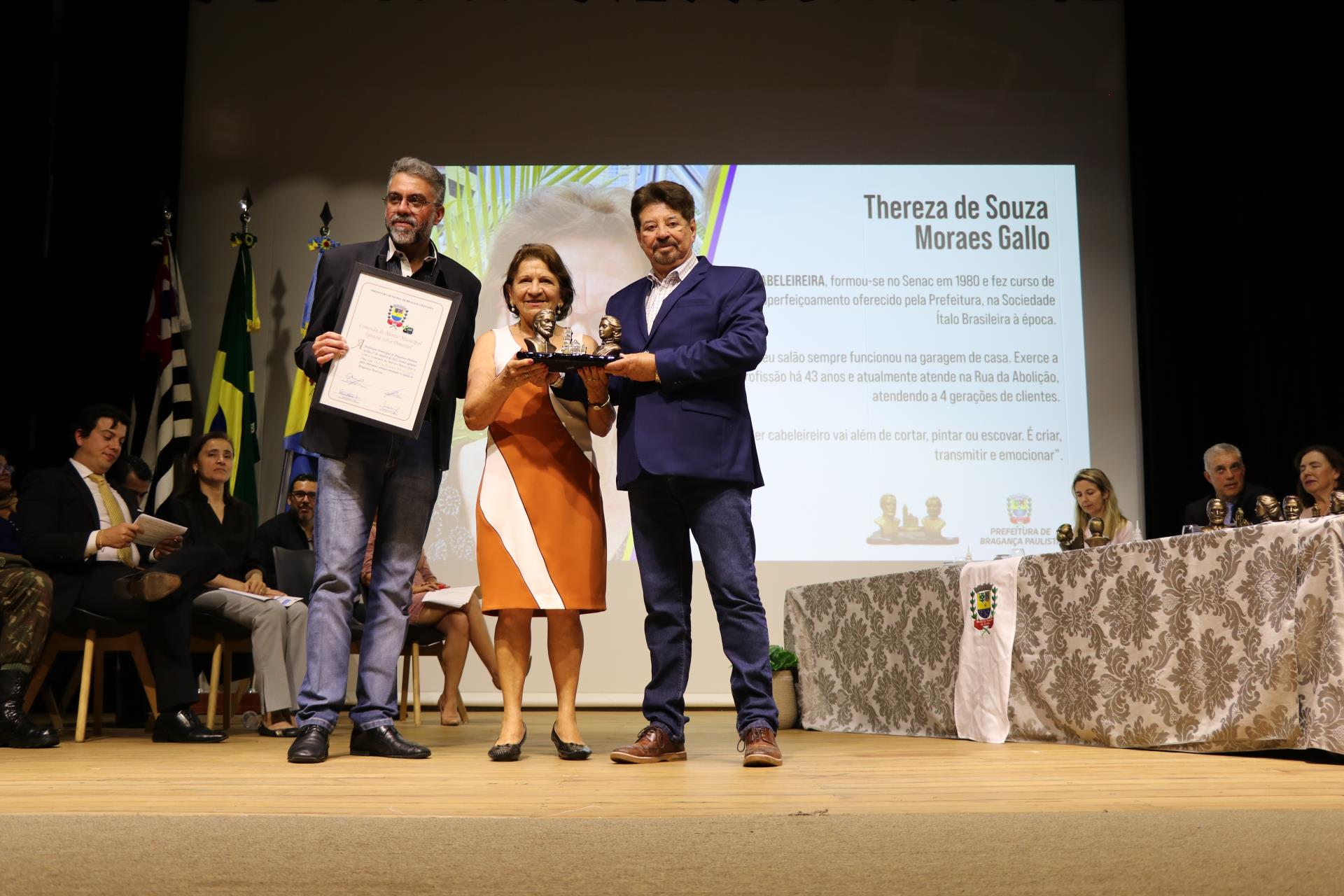 28.10.2022 Entrega das Comendas Ign&aacute;cia da Silva Pimentel e Ant&ocirc;nio Pires Pimentel (13)