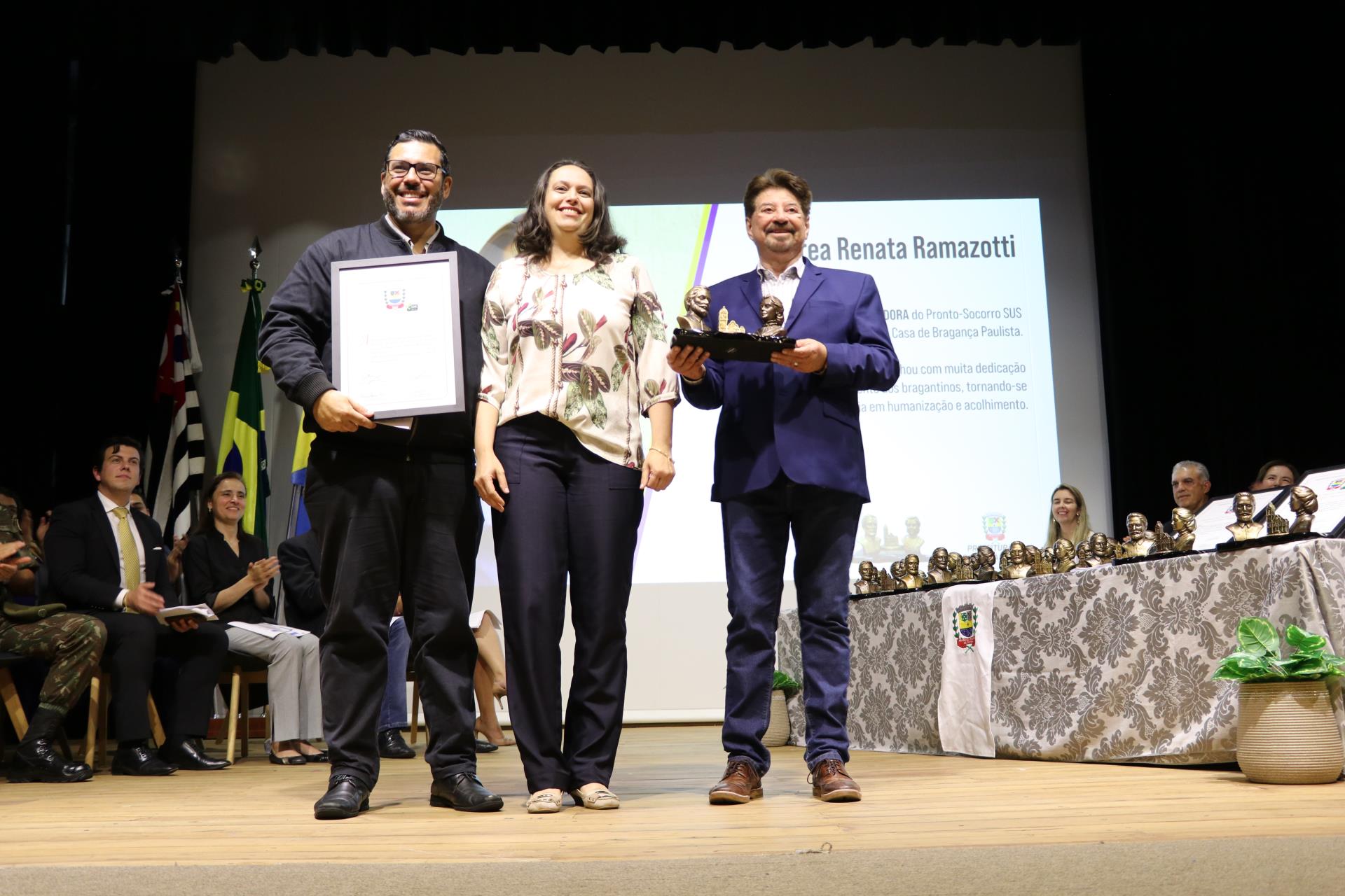 28.10.2022 Entrega das Comendas Ign&aacute;cia da Silva Pimentel e Ant&ocirc;nio Pires Pimentel (18)