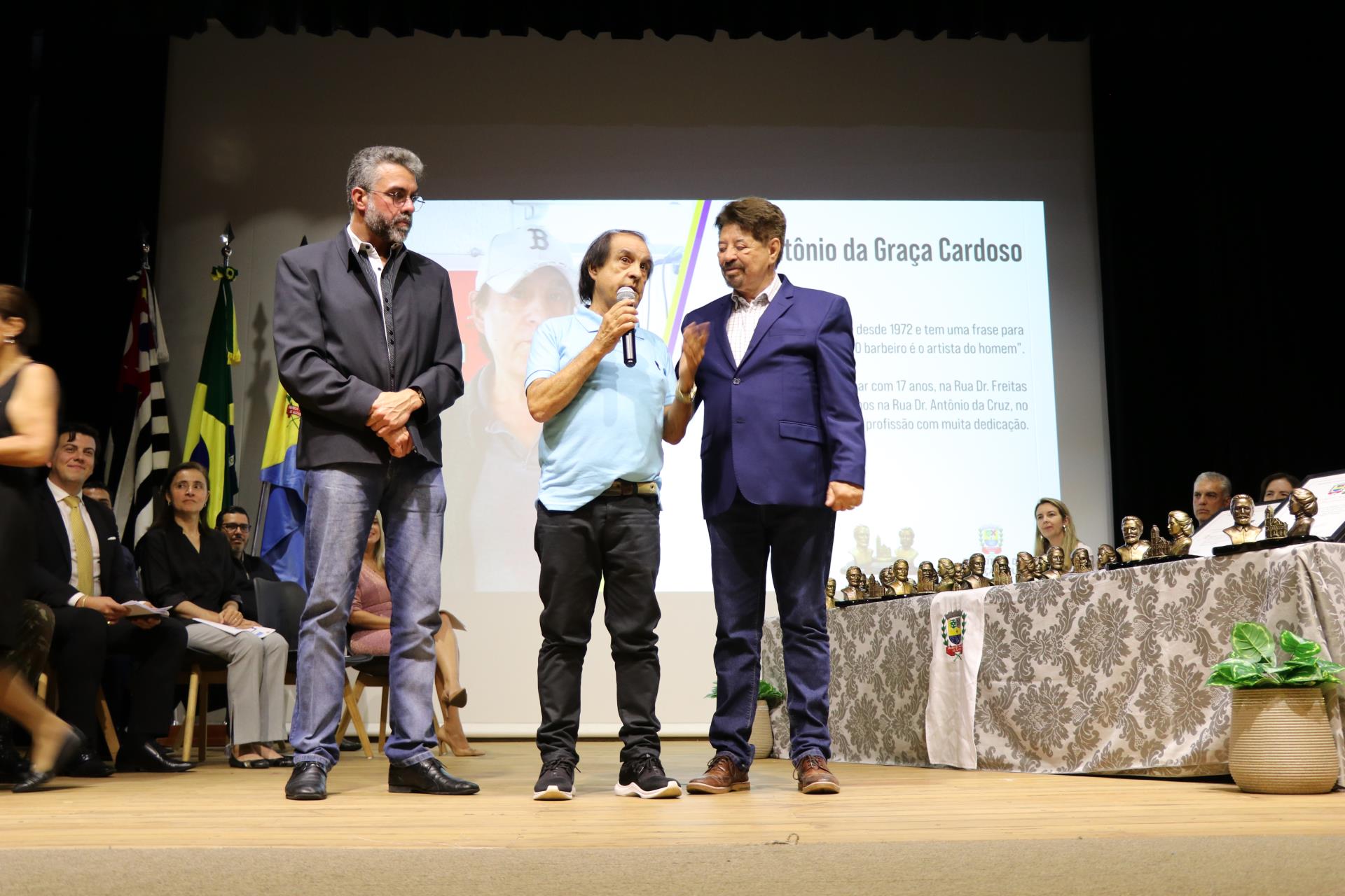 28.10.2022 Entrega das Comendas Ign&aacute;cia da Silva Pimentel e Ant&ocirc;nio Pires Pimentel (21)