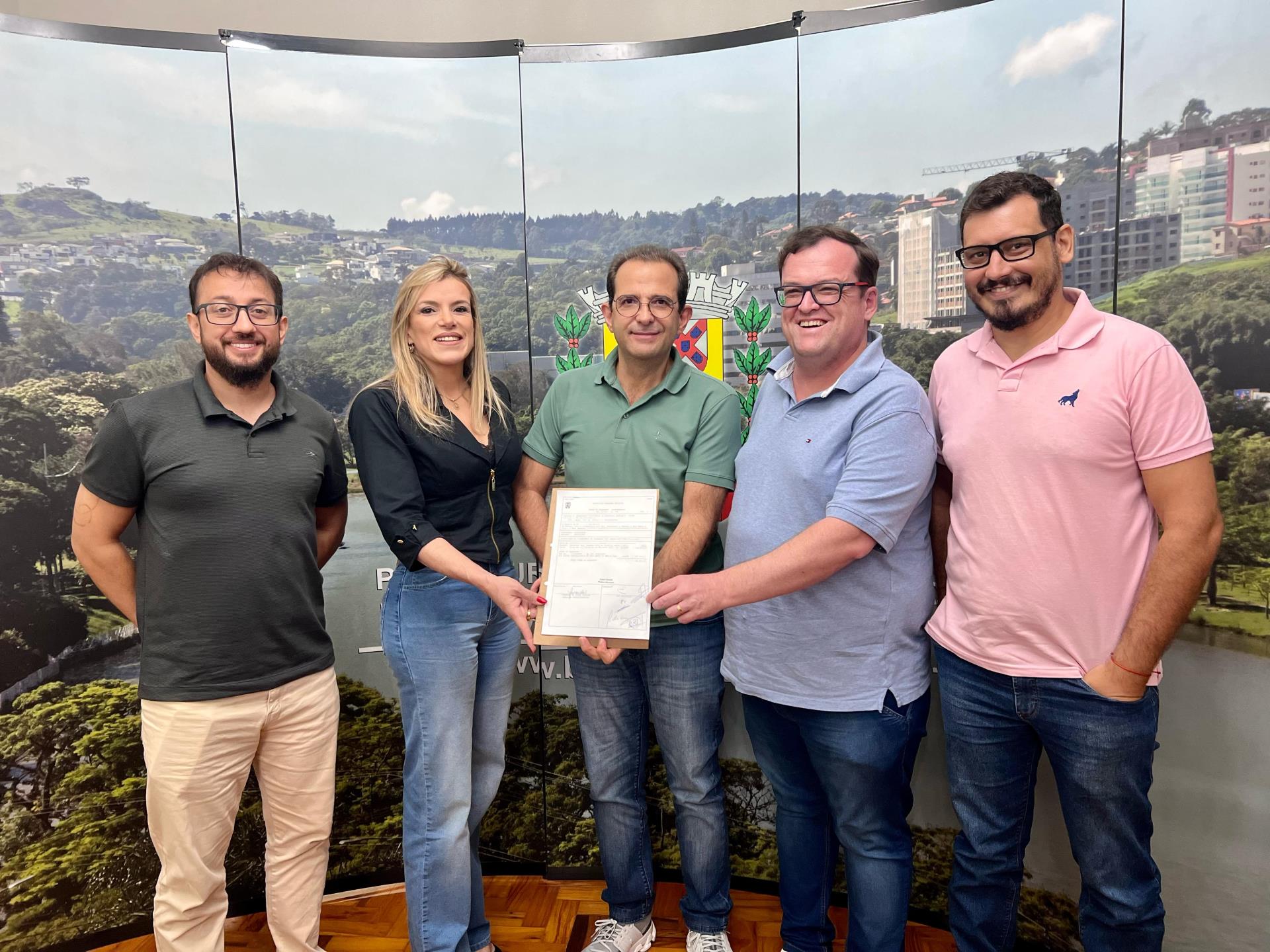 Repasse do 1&ordm; pagamento da subven&ccedil;&atilde;o ao Empreendimento Elis Regina e Renato Russo &eacute; feito nesta ter&ccedil;a, 01 (1)