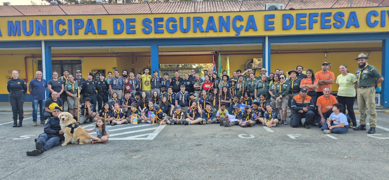 1 Secretaria de Seguran&ccedil;a e Defesa Civil recebe visita de jovens escoteiros GEBRAPA (2)