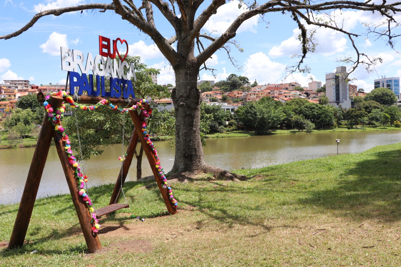 03.03.2022 Balan&ccedil;o de flores no Lago do Tabo&atilde;o atrai turistas de diversas regi&otilde;es (1)