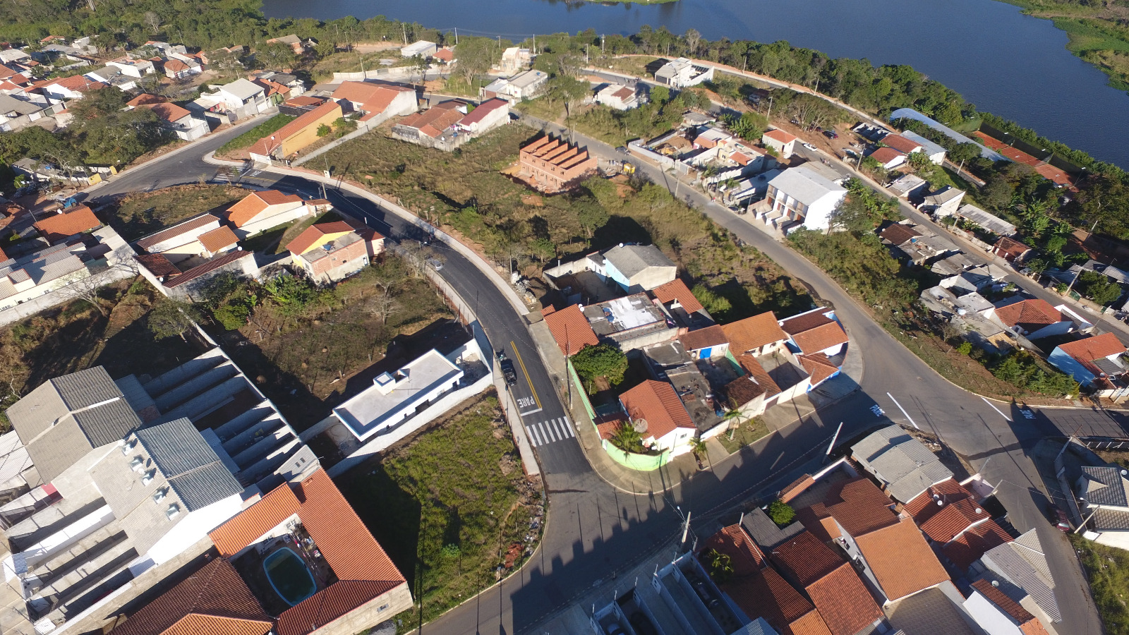 Pavimenta&ccedil;&atilde;o Lago do Moinho - Arquivo SECOM 01