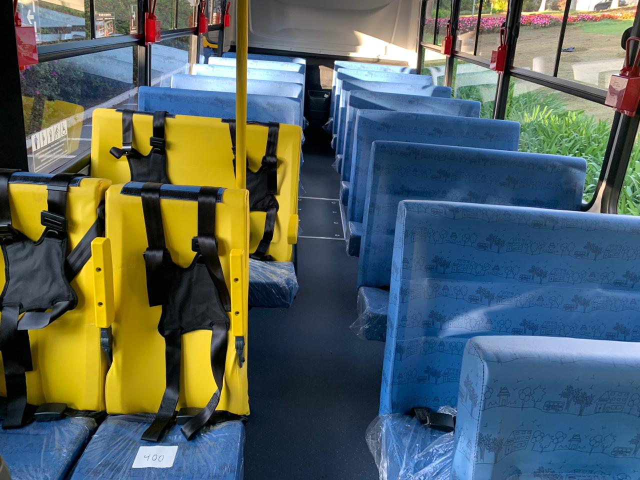 Interior dos novos &ocirc;nibus escolares