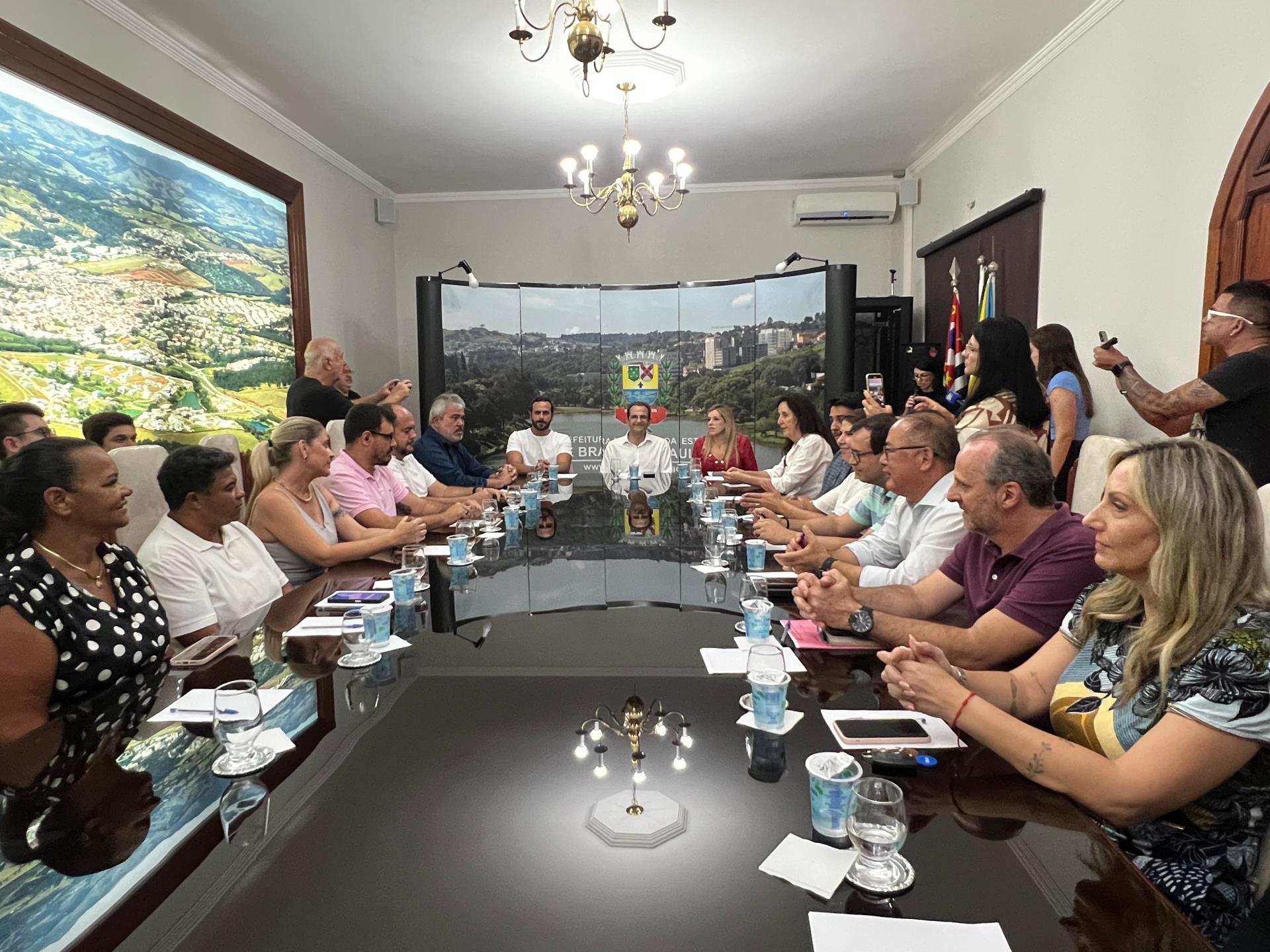 Conhe&ccedil;a a grade de shows da 58&ordf; Expoagro e 31&ordf; Festa do Pe&atilde;o de Boiadeiro de Bragan&ccedil;a Paulista