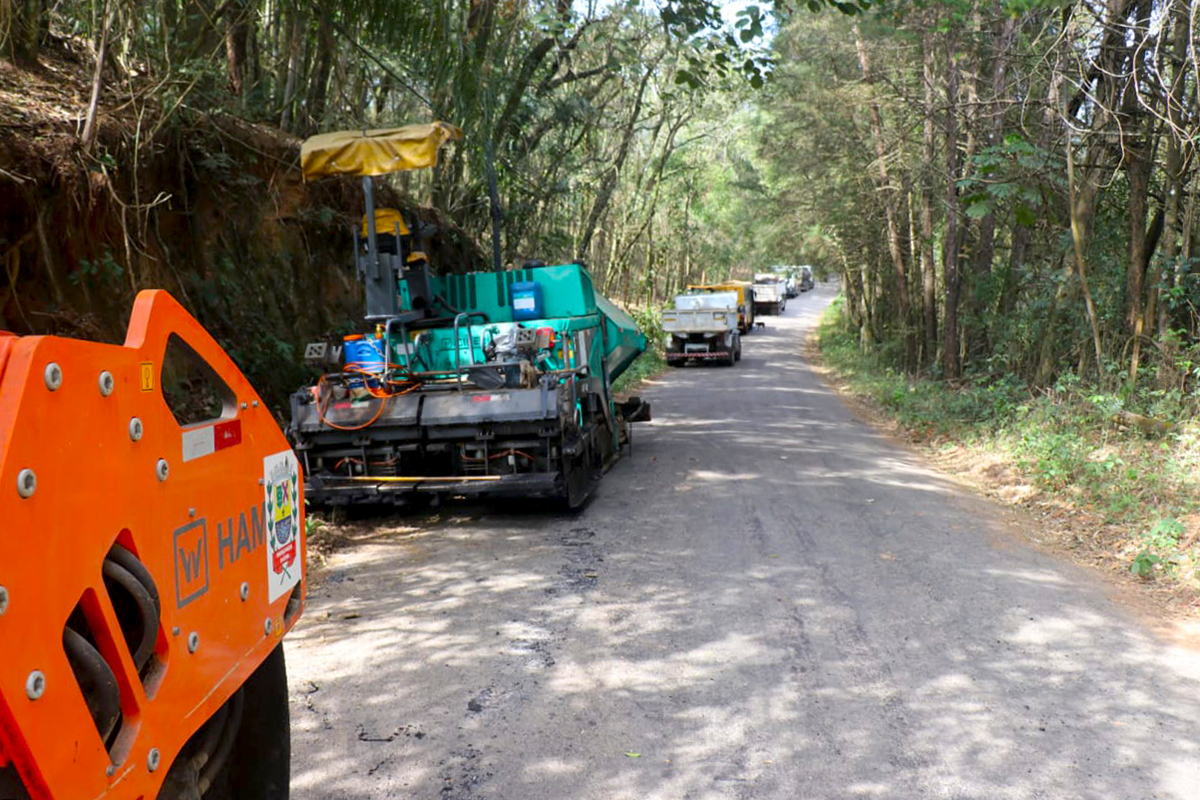 24.08.2022 Estrada que liga Bairro do Agudo ao Estiva do Agudo recebe recapeamento asf&aacute;ltico  (1)