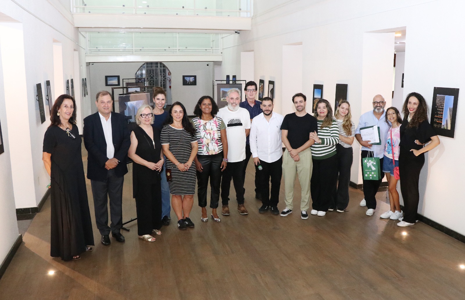 02.04.2025 USF inaugura exposi&ccedil;&atilde;o fotogr&aacute;fica C&eacute;u de Bras&iacute;lia no Centro Cultural Prefeito Jesus Adib Abi Chedid (1)