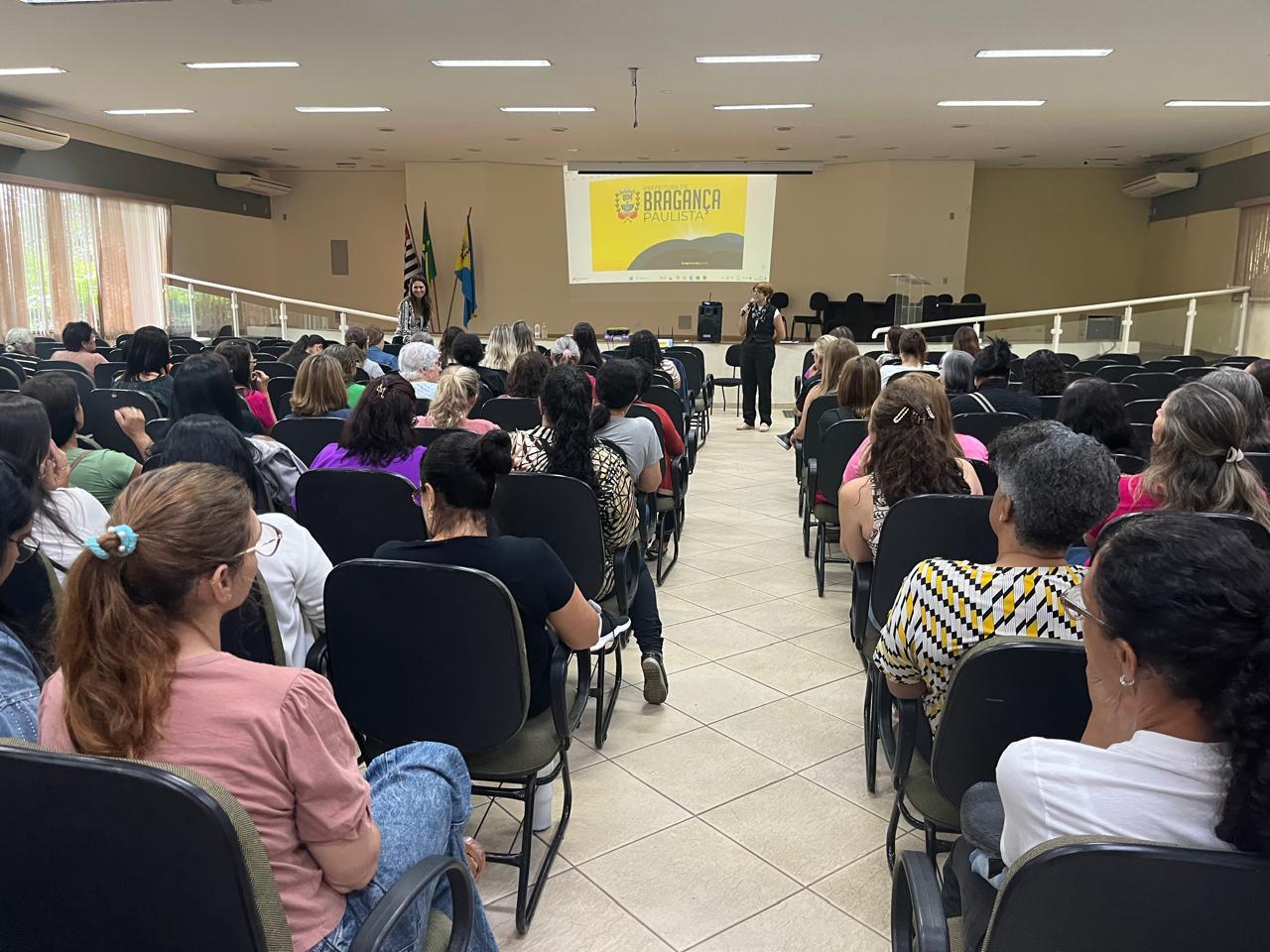 Educa&ccedil;&atilde;o realiza Ciclo de Forma&ccedil;&atilde;o Continuada com foco no in&iacute;cio do ano letivo da rede municipal (1)