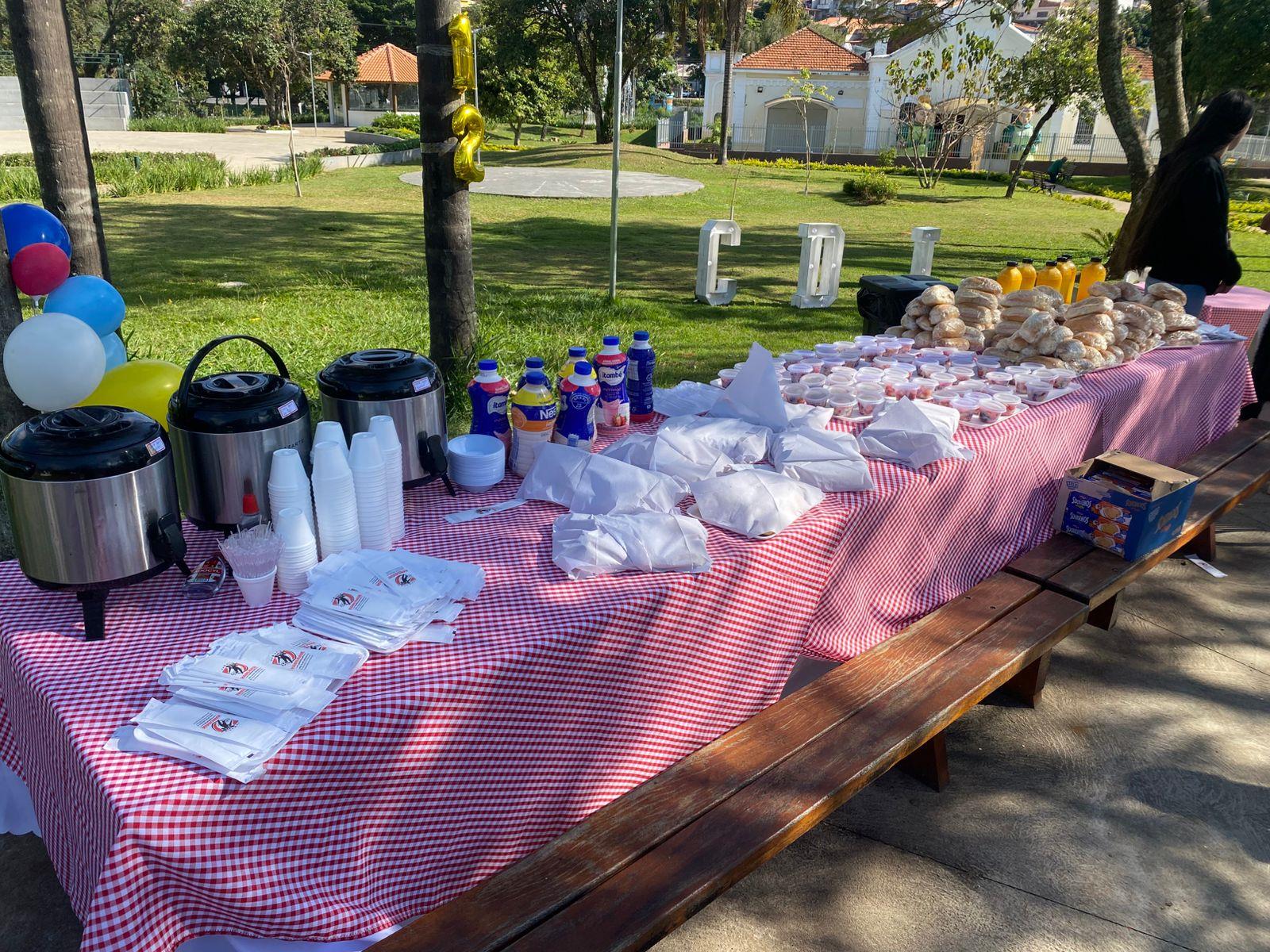 Centro Dia do Idoso comemora 12 anos de funcionamento com festa na Pra&ccedil;a Coronel Jacintho Os&oacute;rio (1)