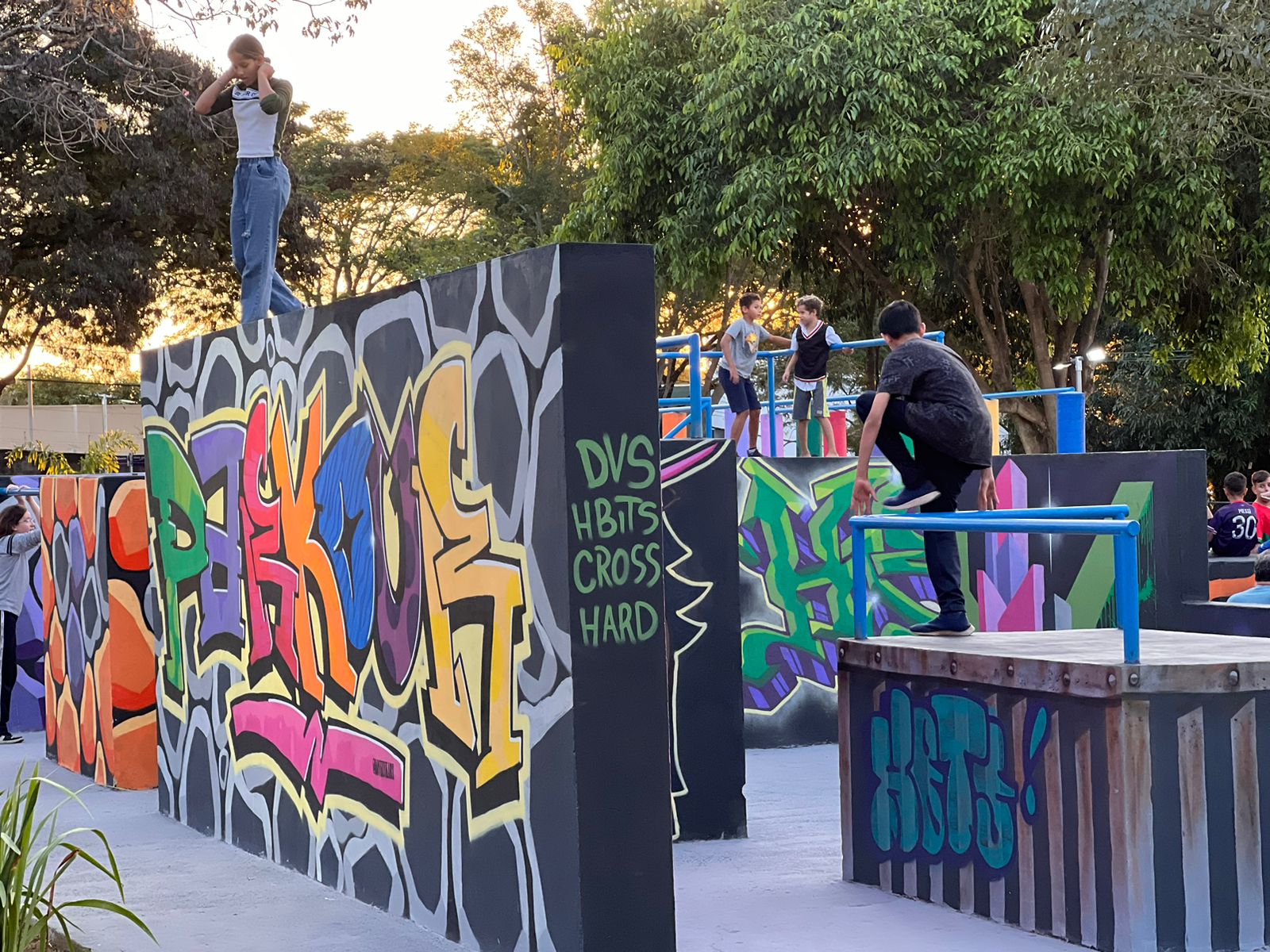 Revitaliza&ccedil;&atilde;o Pra&ccedil;a Objetivo 06