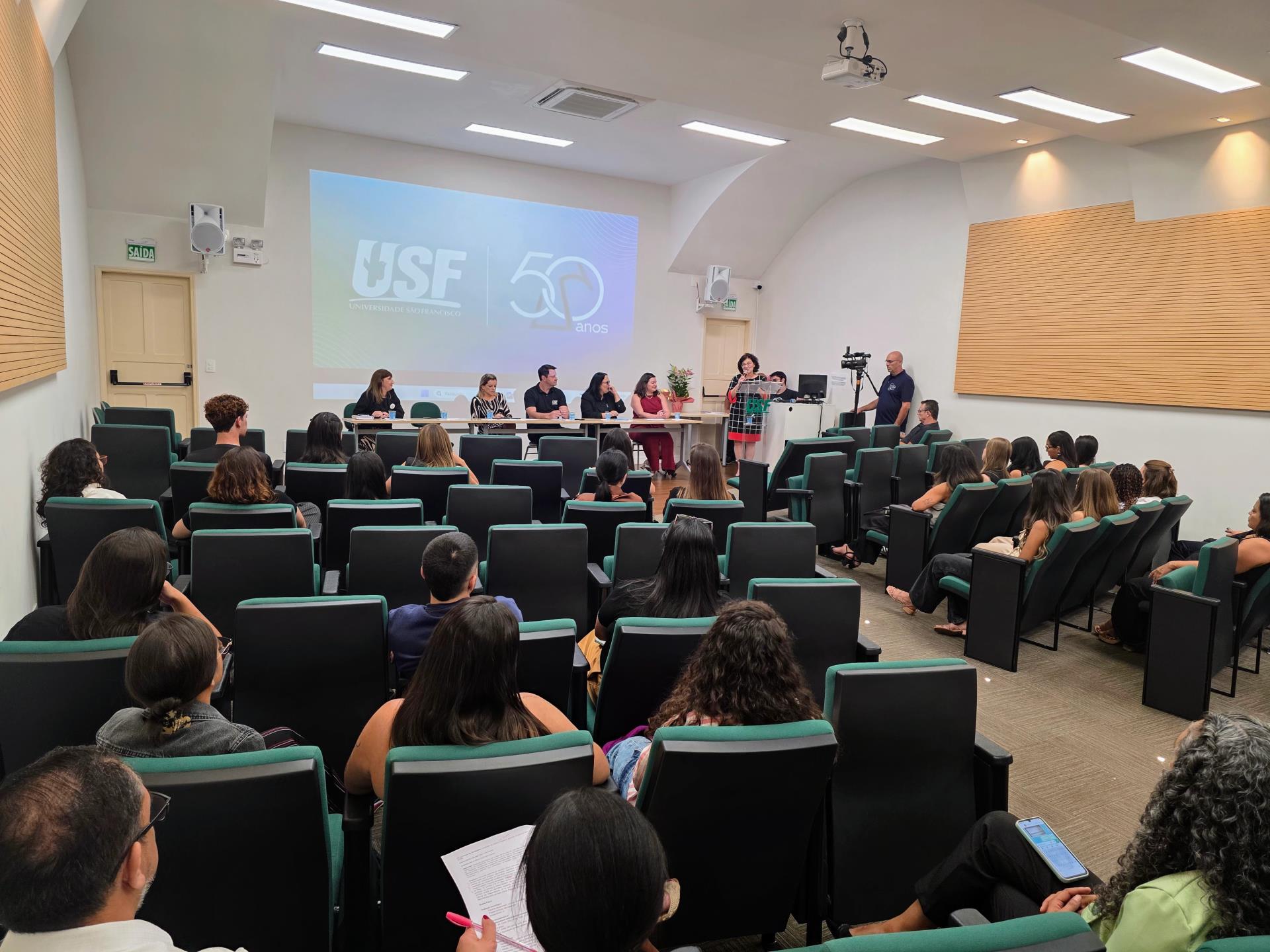 PET Sa&uacute;de &ldquo;Com Elas no SUS&rdquo; encerra ciclo de forma&ccedil;&atilde;o e integra&ccedil;&atilde;o entre ensino, servi&ccedil;o e comunidade Foto 01