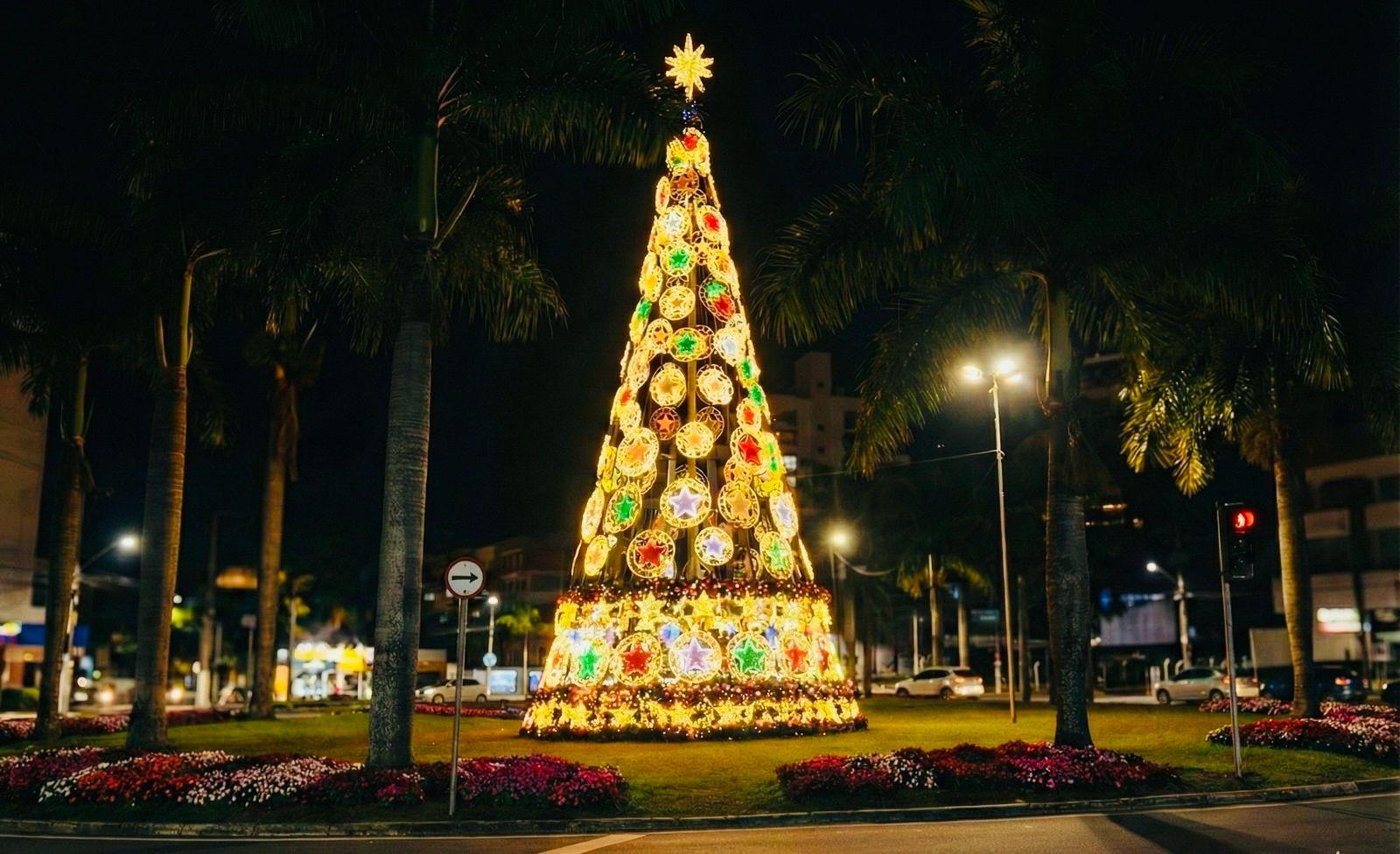 &Aacute;rvore Rotat&oacute;ria S&atilde;o Francisco - foto Nossa Senhora das Produ&ccedil;&otilde;es e Todas as Minas