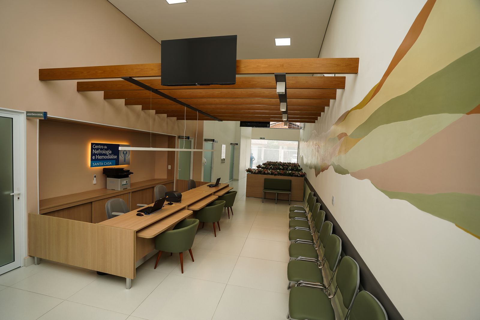 Prefeitura de Bragança Paulista garante início imediato de atendimentos em hemodiálise na Santa Casa (2)