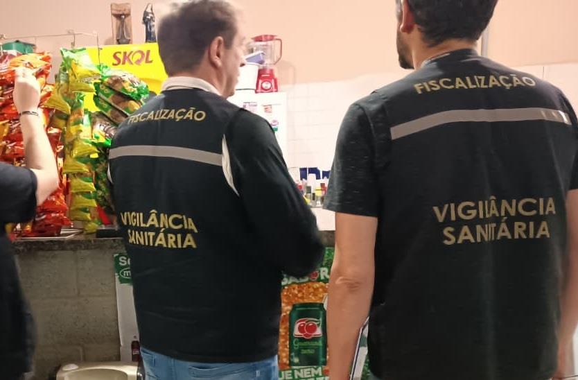 GGI realiza Operação Dark Label e fiscaliza adegas em Bragança Paulista (2)