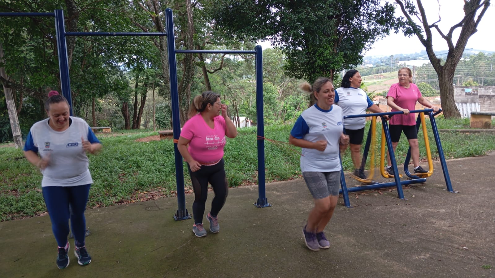 Academias ao ar livre de Bragança Paulista contam com professores de Educação Física orientan (2)
