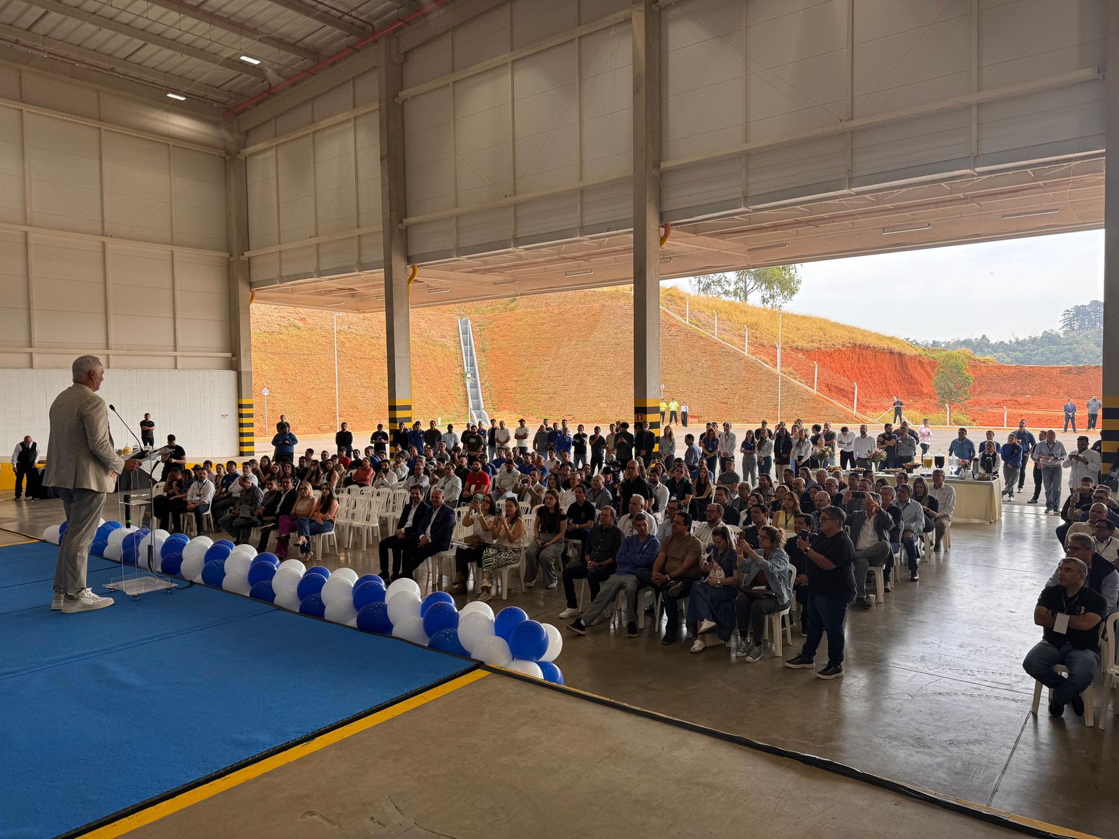 16.09.2025 Administra&ccedil;&atilde;o Municipal participa da inaugura&ccedil;&atilde;o do Centro de Distribui&ccedil;&atilde;o da Farmina em Bragan&ccedil;a Paulista (3)