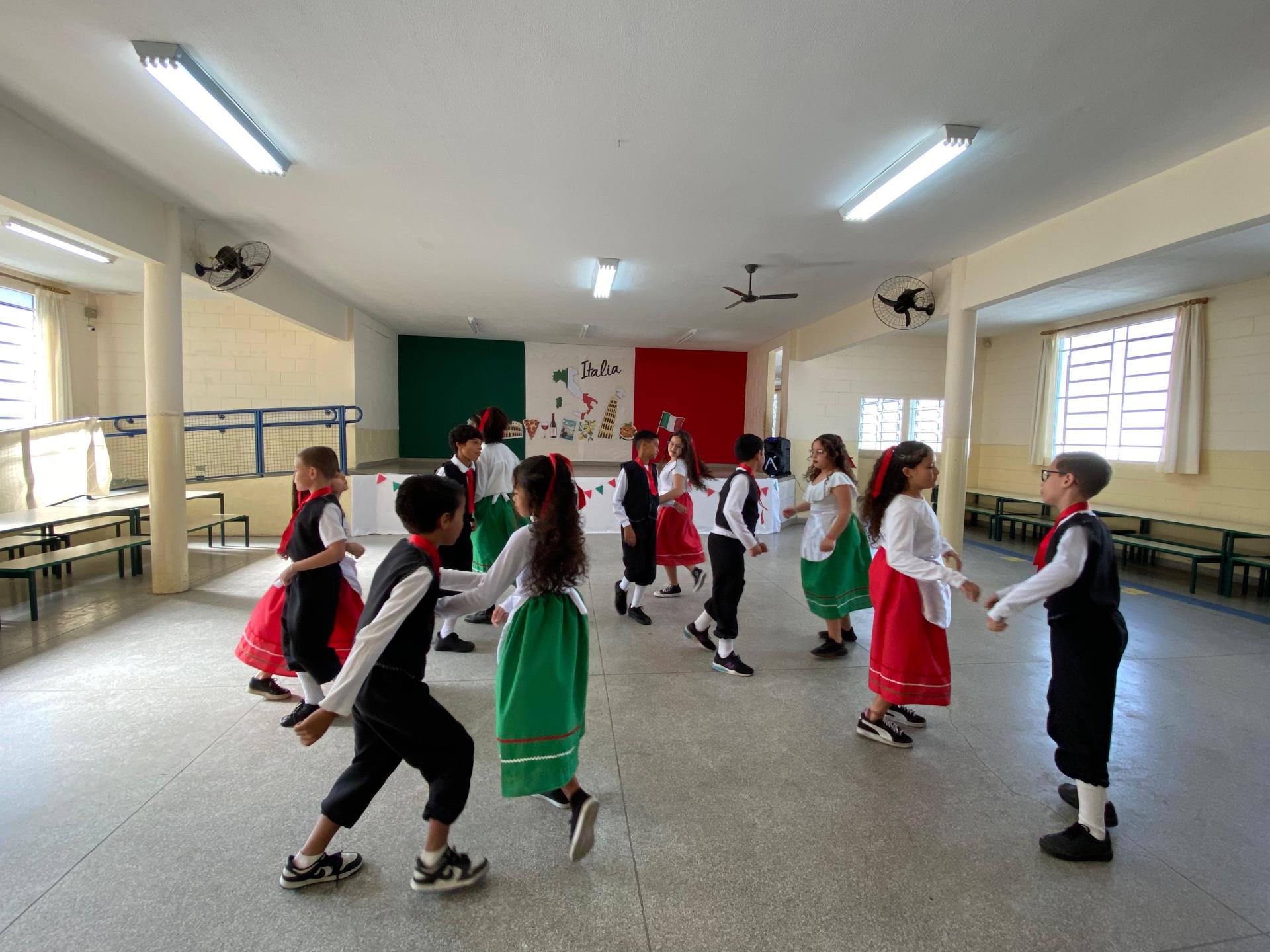 Aulas de italiano estimulam alunos em Bragan&ccedil;a Paulista (1)