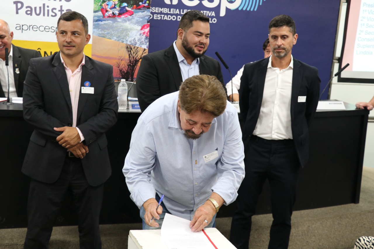 19.01.2023 APRECESP elege por aclama&ccedil;&atilde;o nova diretoria para gest&atilde;o 2023 (1)