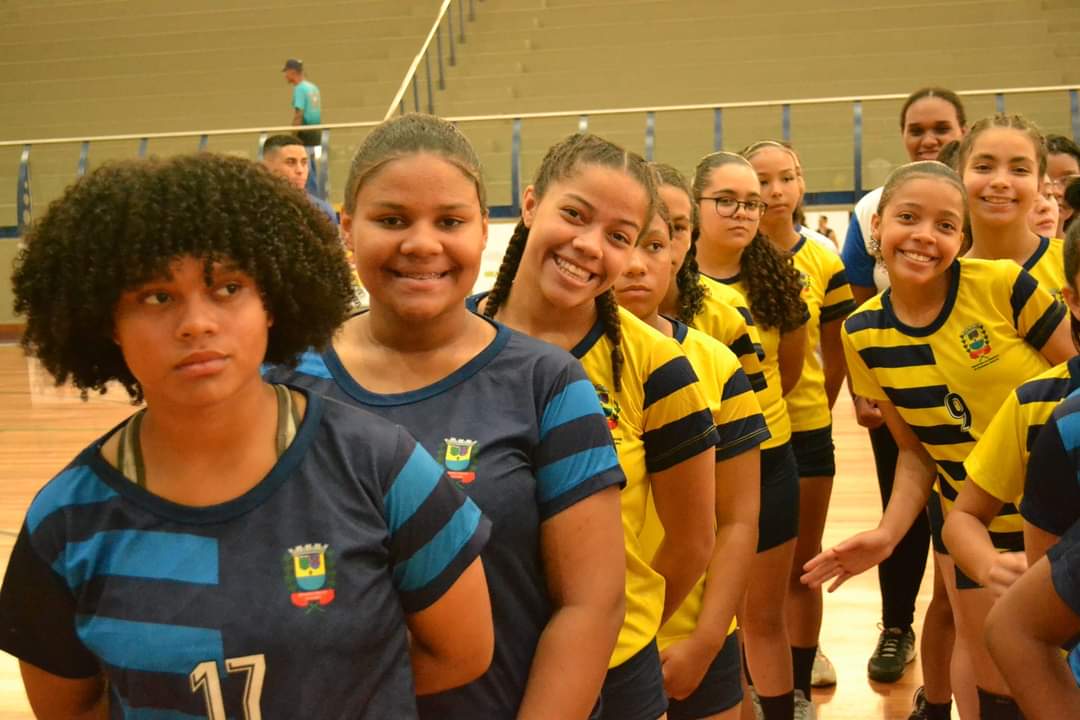 Equipe sub-14 de handebol feminino conquista o quarto lugar no Festival da  Liga de Handebol - Prefeitura de Bragança Paulista