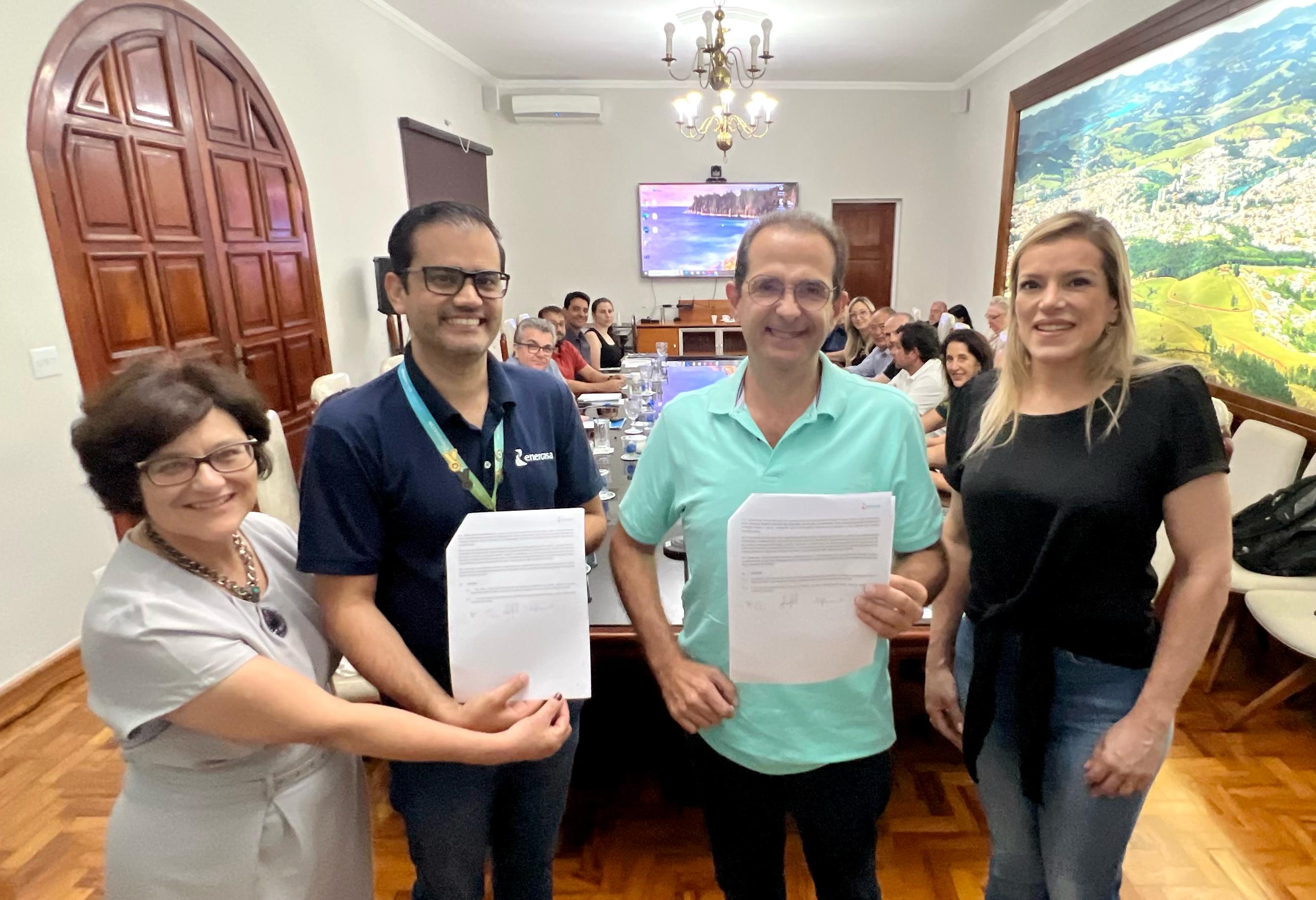 Assinatura convênio eficiência energética UPAs 01