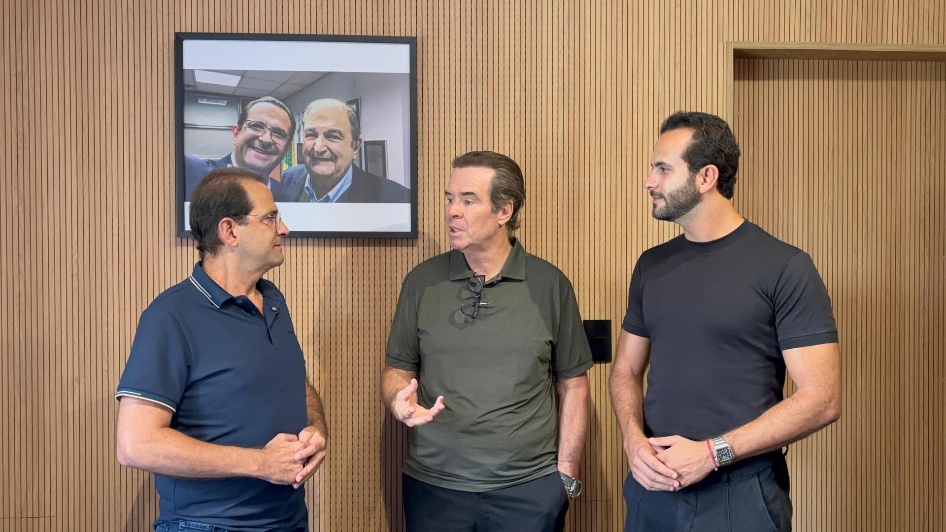 Reuni&atilde;o com Joaquim Constantino, acionista do Grupo Comporte, discute investimentos nos setores rodovi&aacute;rio e a&eacute;reo para a regi&atilde;o de Bragan&ccedil;a Paulista (2)