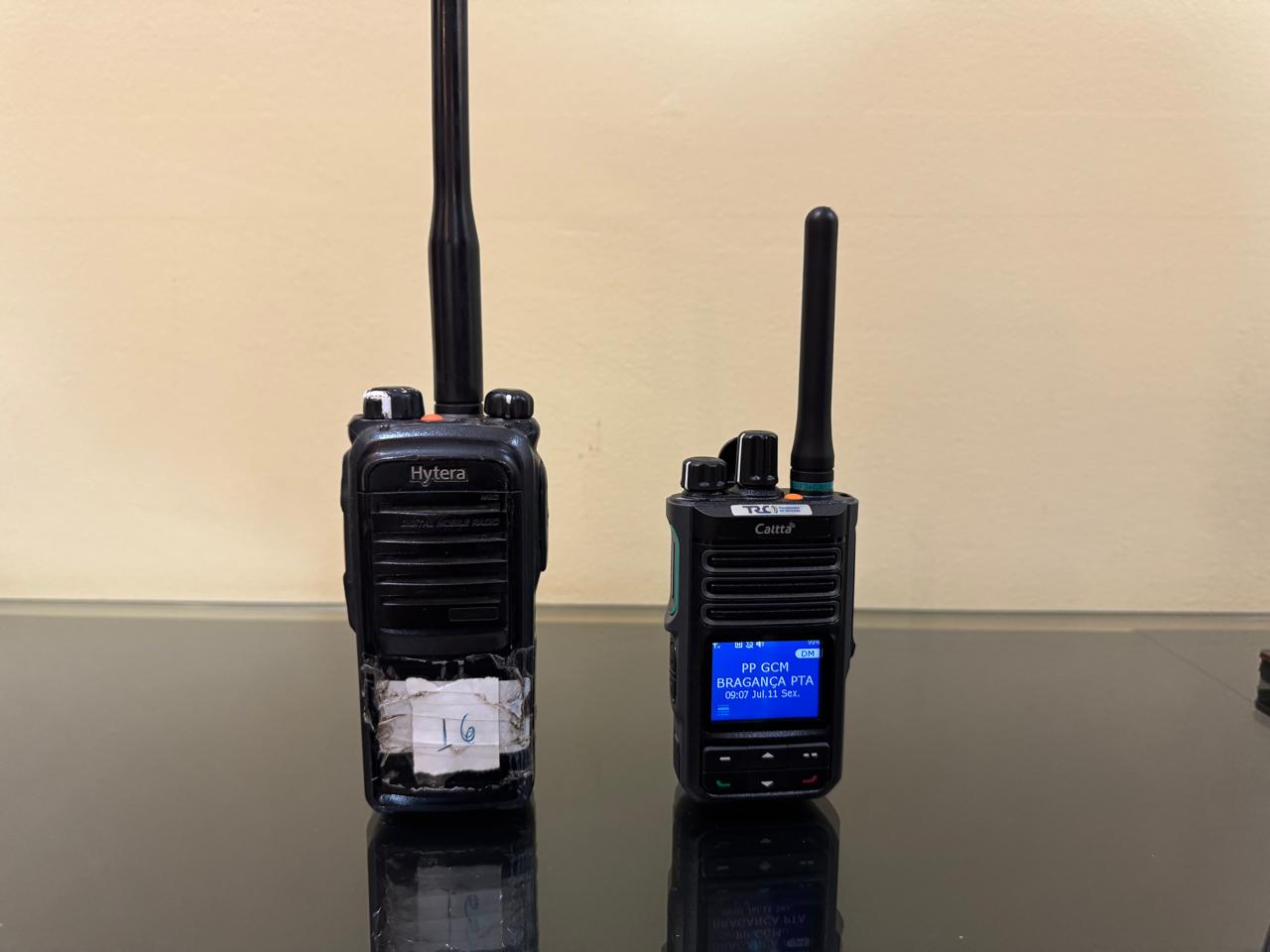 R&aacute;dio menor e digital substitui r&aacute;dio maior e anal&oacute;gico