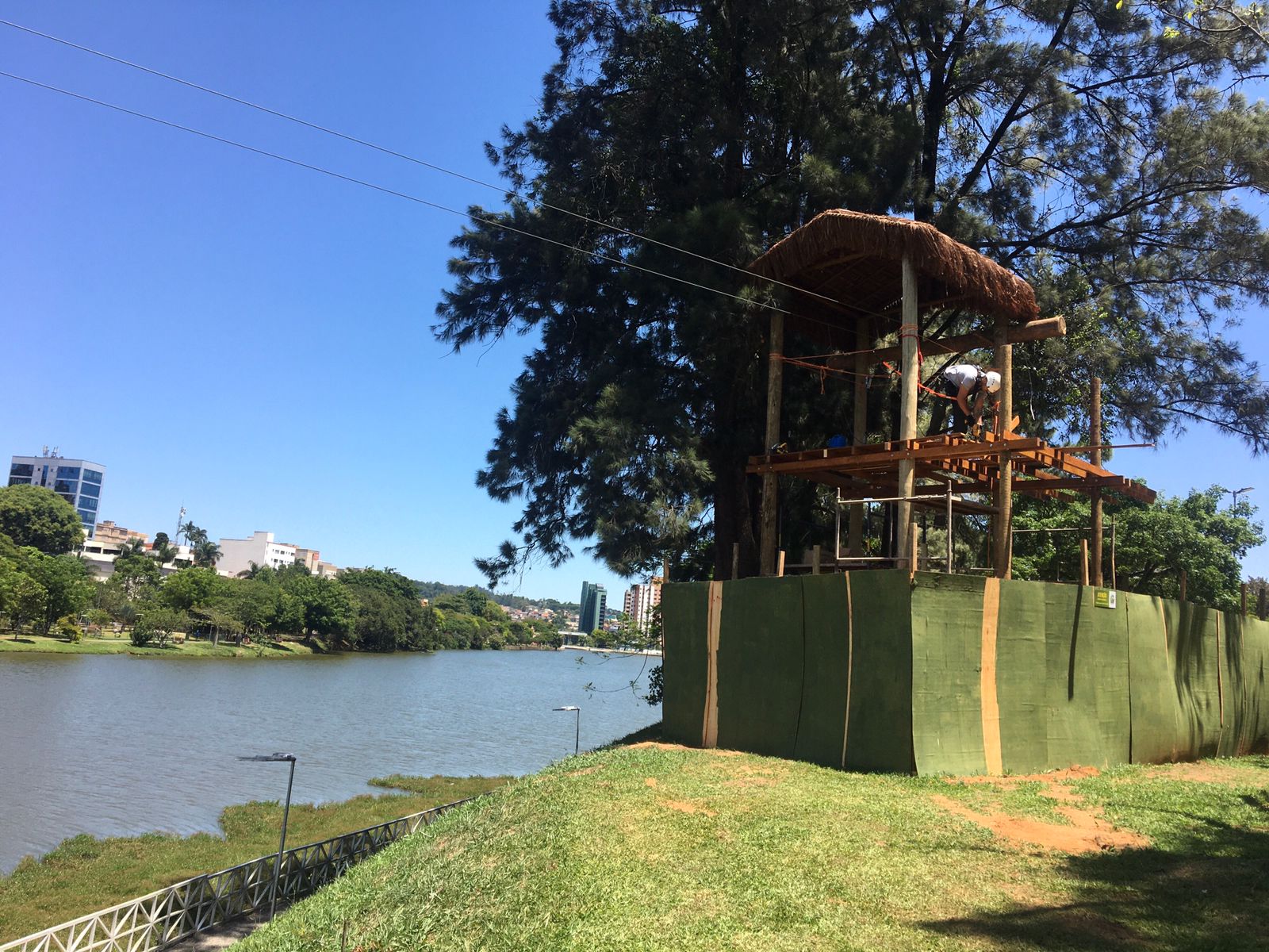 18.11.2022 Tirolesa do Lago do Tabo&atilde;o Atrativo tur&iacute;stico come&ccedil;a a ganhar forma em Bragan&ccedil;a Paulist (1)