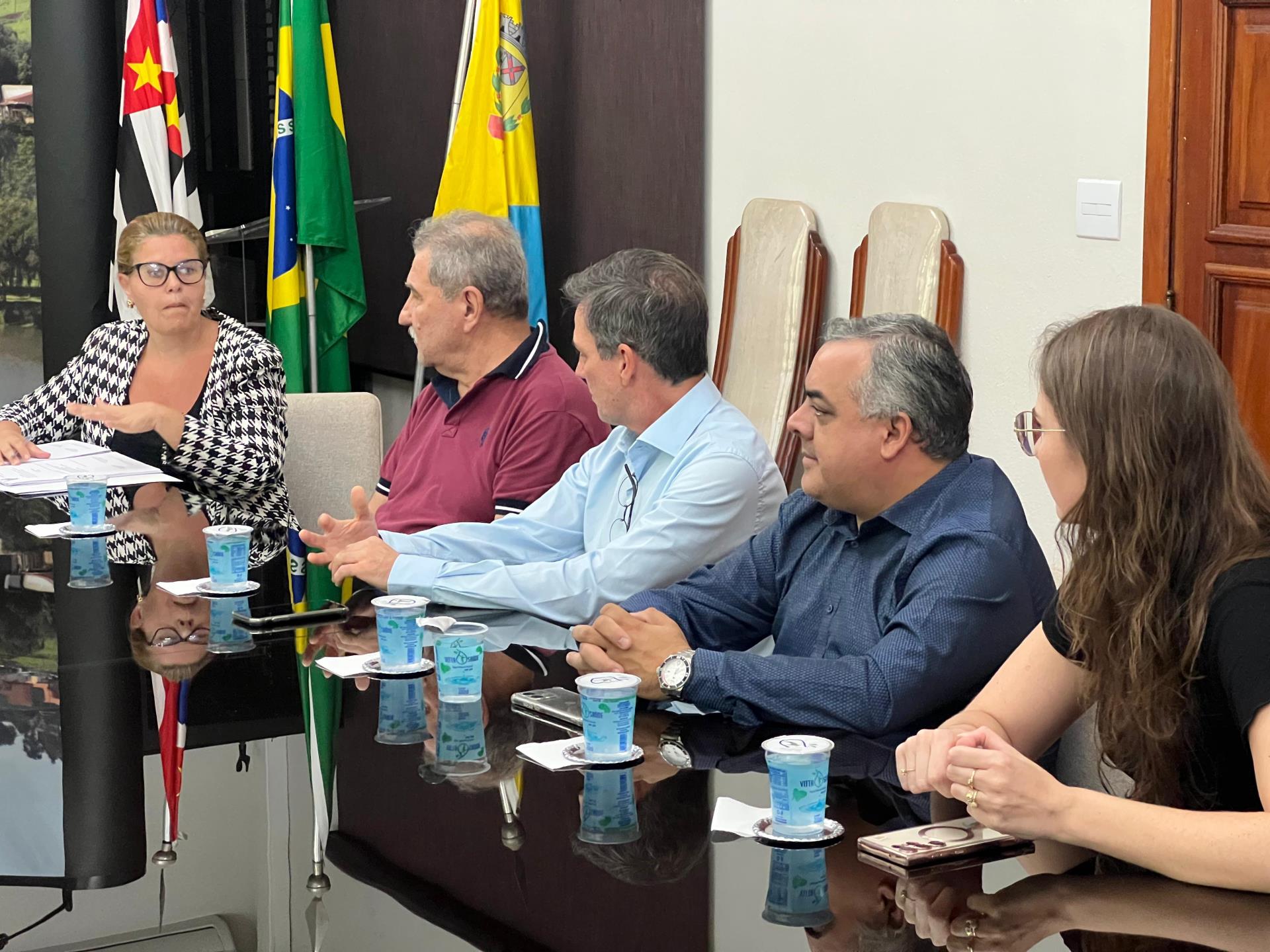 Prefeitura de Bragan&ccedil;a Paulista entrega Declara&ccedil;&atilde;o de Conformidade ao loteamento Bela Vista (3)