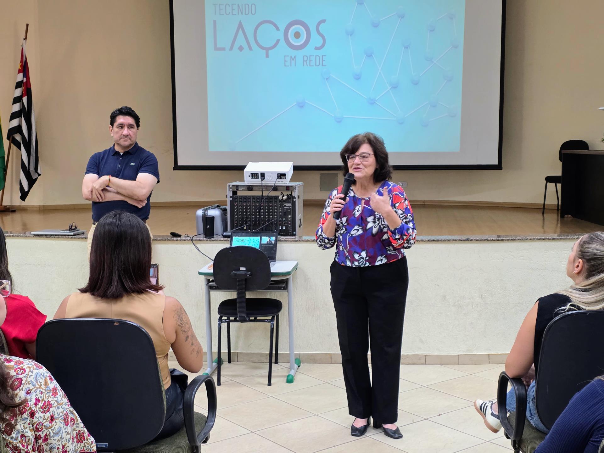 FOTO 1_AULA INAUGURAL DO PROJETO TECENDO LA&Ccedil;OS EM REDE_24-04-2026