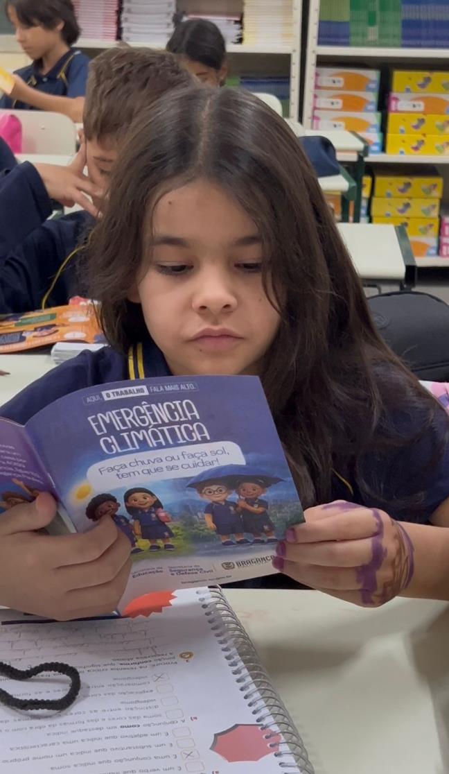 Cartilha ilustrada orienta alunos sobre o clima Foto 01