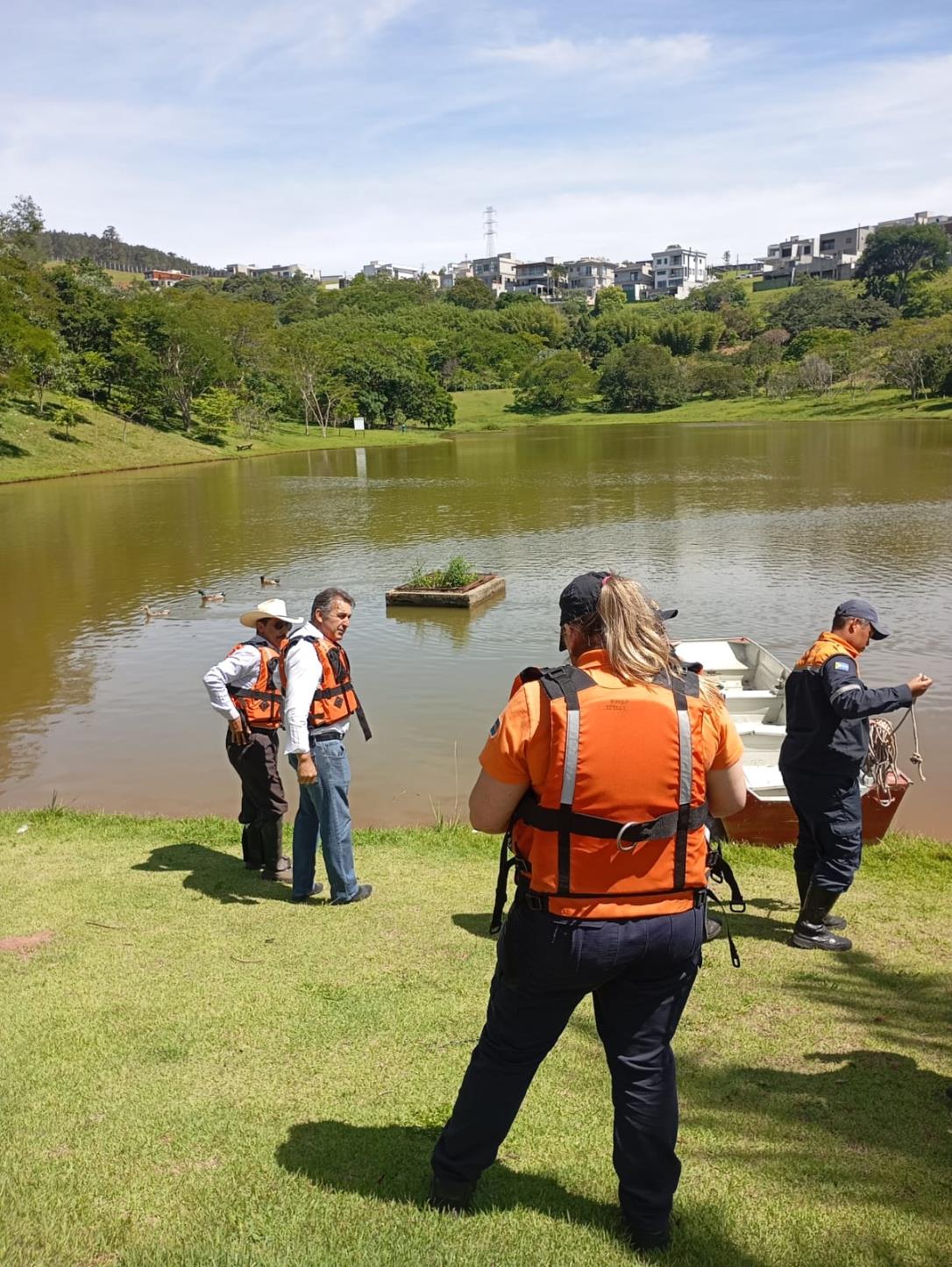 Prefeitura amplia capacidade de retenção de águas pluviais no Lago do Condomínio Vale das Águas pelo Programa “De Olho na Chuva” (1)