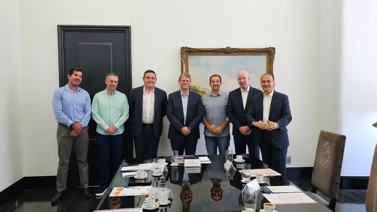 Reuni&atilde;o da APRECESP com o governador garante nova vit&oacute;ria para as Est&acirc;ncias Tur&iacute;sticas (1)