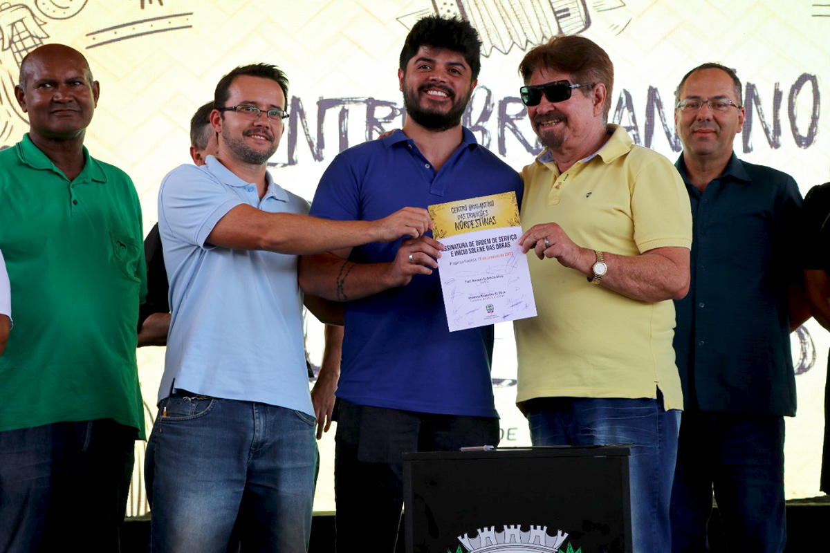 19.01.2023 Prefeito Prof. Amauri Sodré autoriza início das obras do Centro Bragantino das Tradições Nordestinas (1)