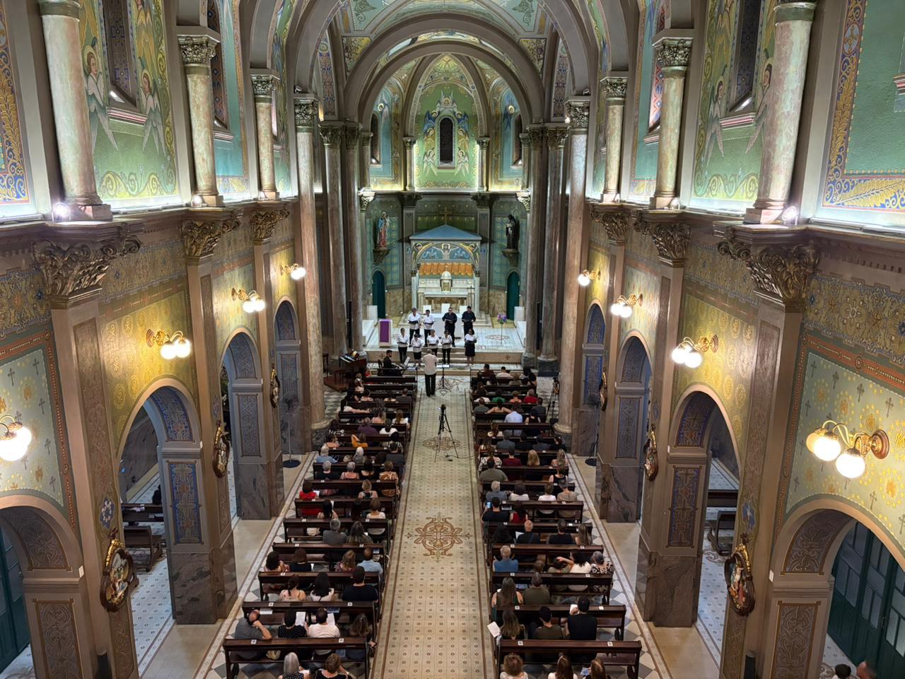Concerto de Natal do Coral do Ros&aacute;rio emociona p&uacute;blico e reafirma tradi&ccedil;&atilde;o da m&uacute;sica sacra nas festividades natalinas da cidade (2)