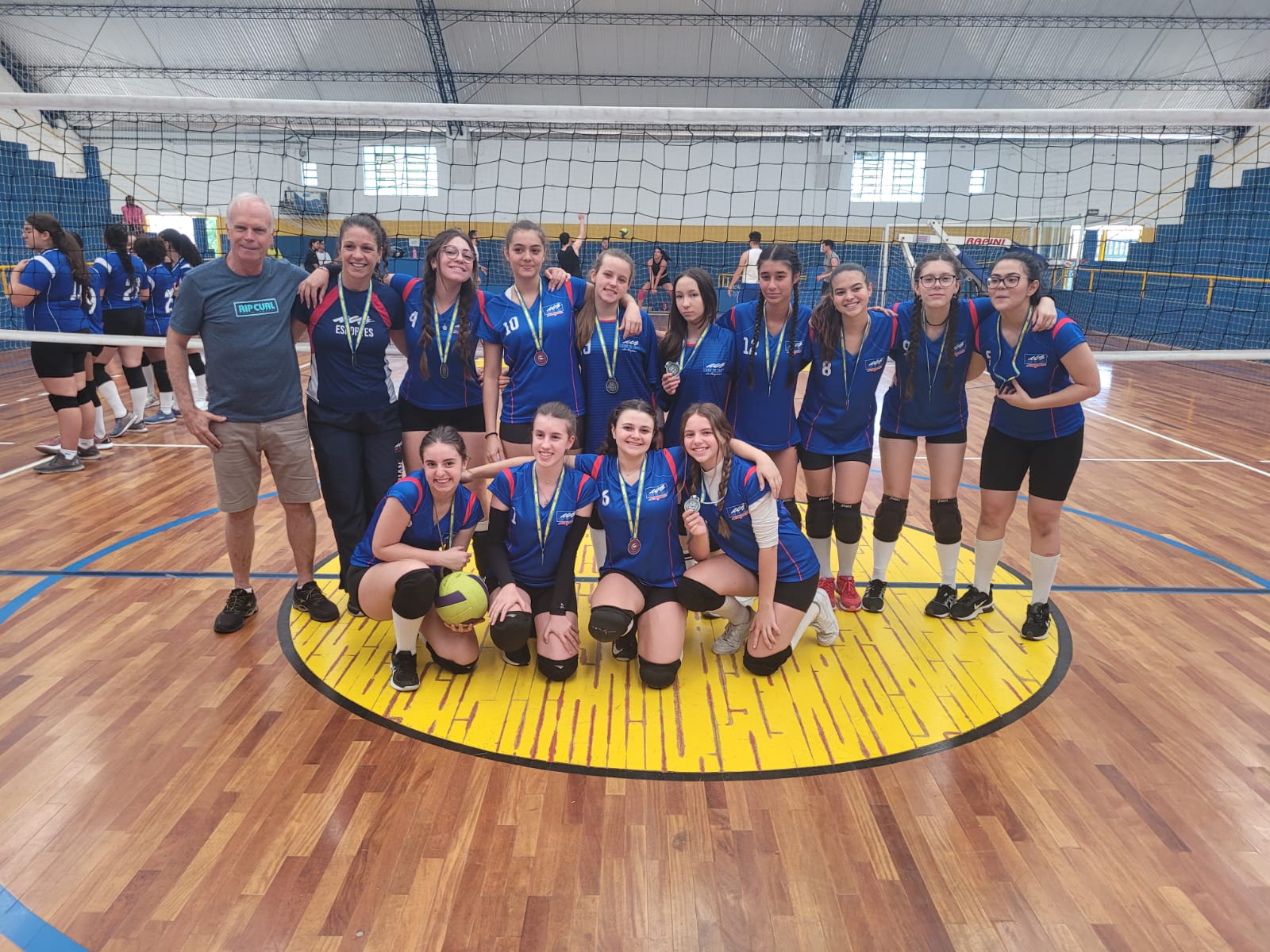 Festival de Voleibol SEMJEL 2022 conhece os campeões da categoria