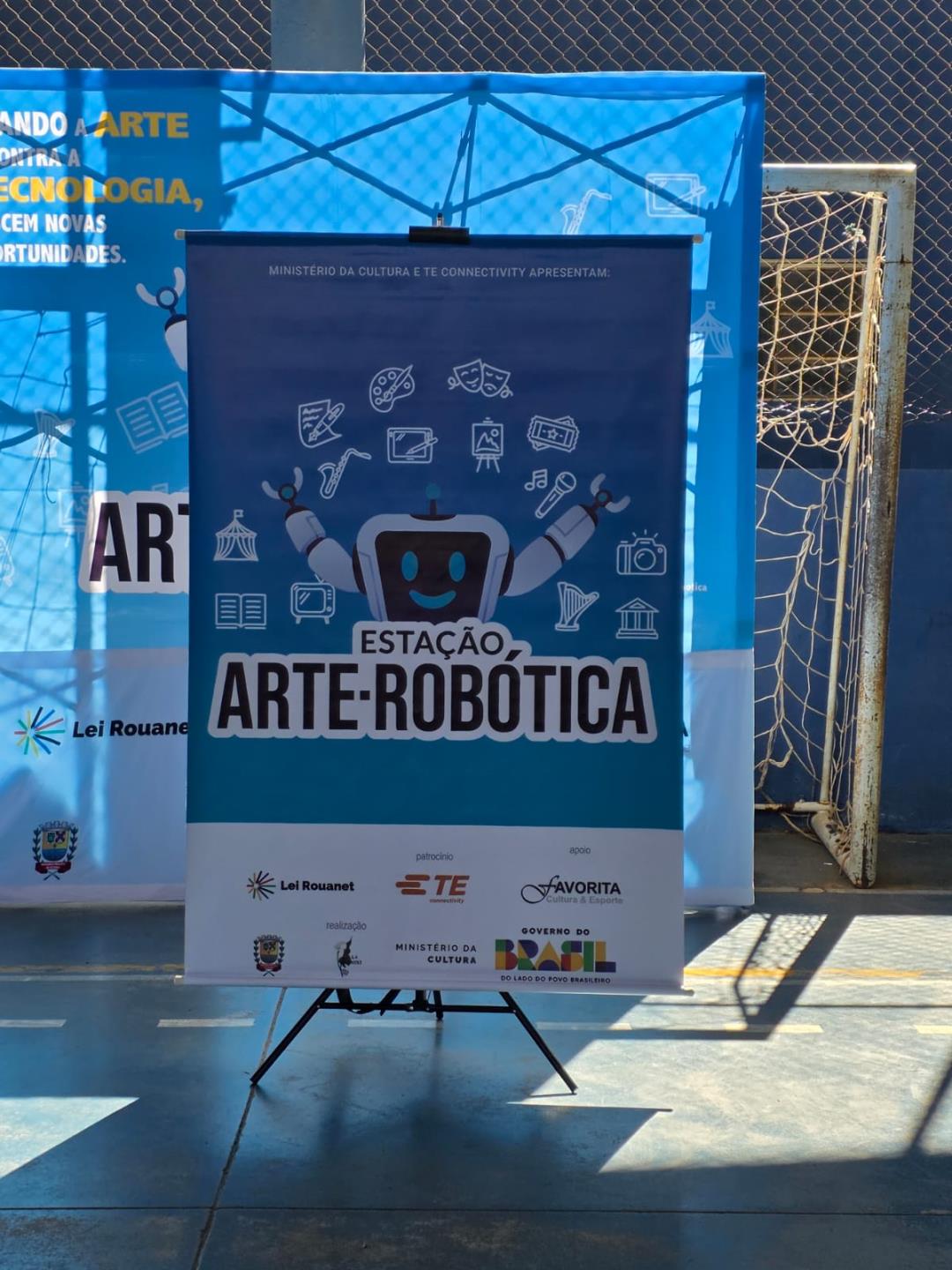 Arte e rob&oacute;tica impulsionam inova&ccedil;&atilde;o na educa&ccedil;&atilde;o em escola municipal (2)