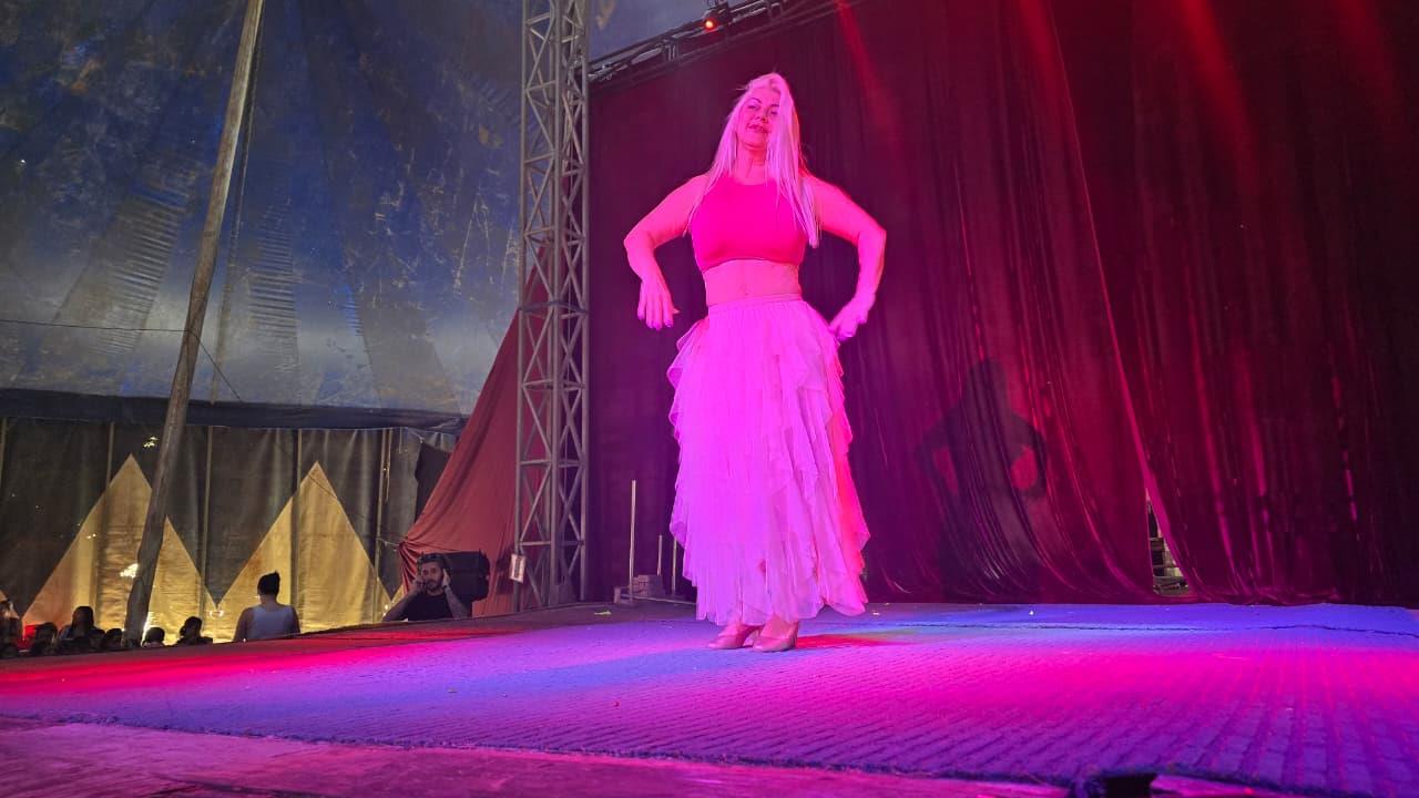 Alunos da rede municipal participam de espet&aacute;culo do Circo Las Vegas (2)